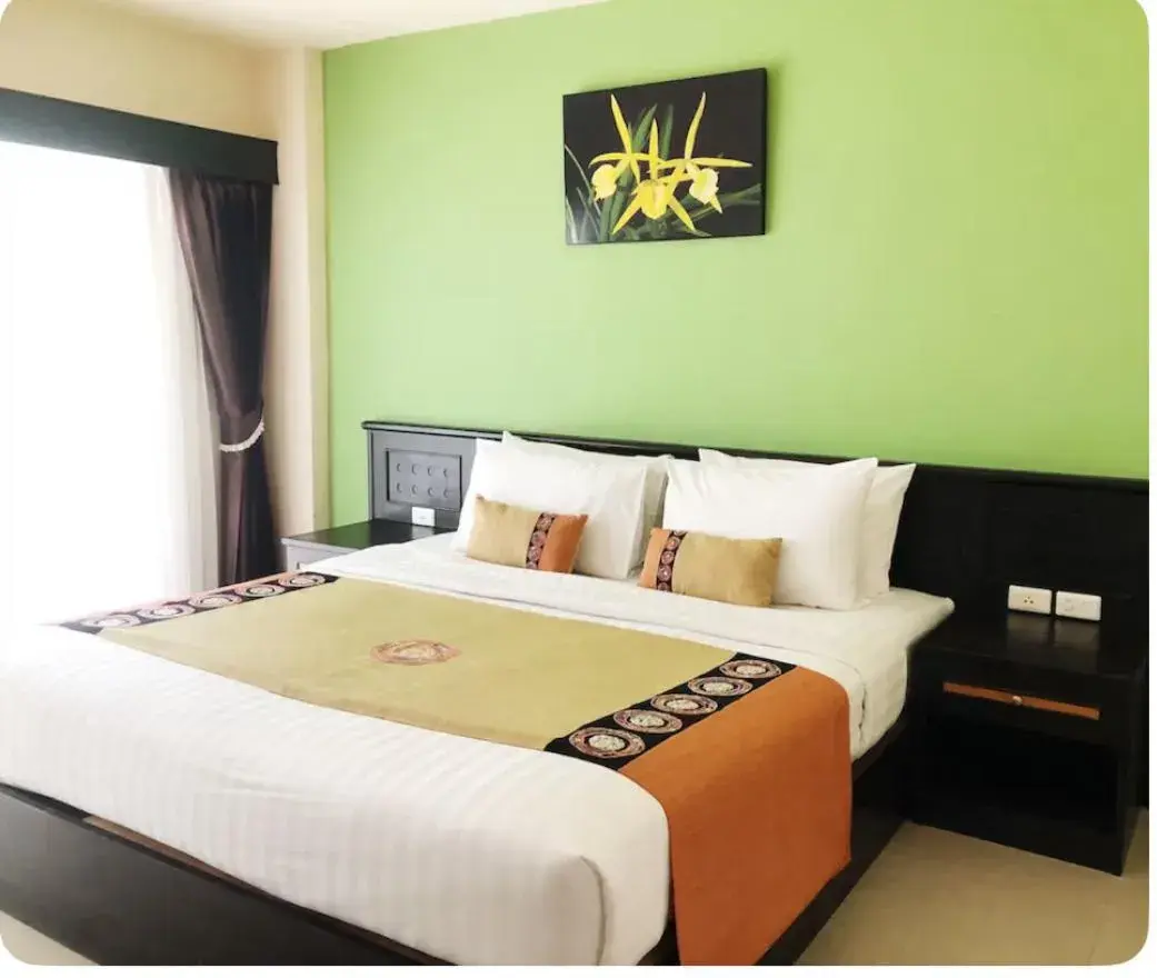 Bed in MM Hill Koh Samui Hotel - SHA Certified Bed in MM Hill Koh Samui Hotel - SHA Certified