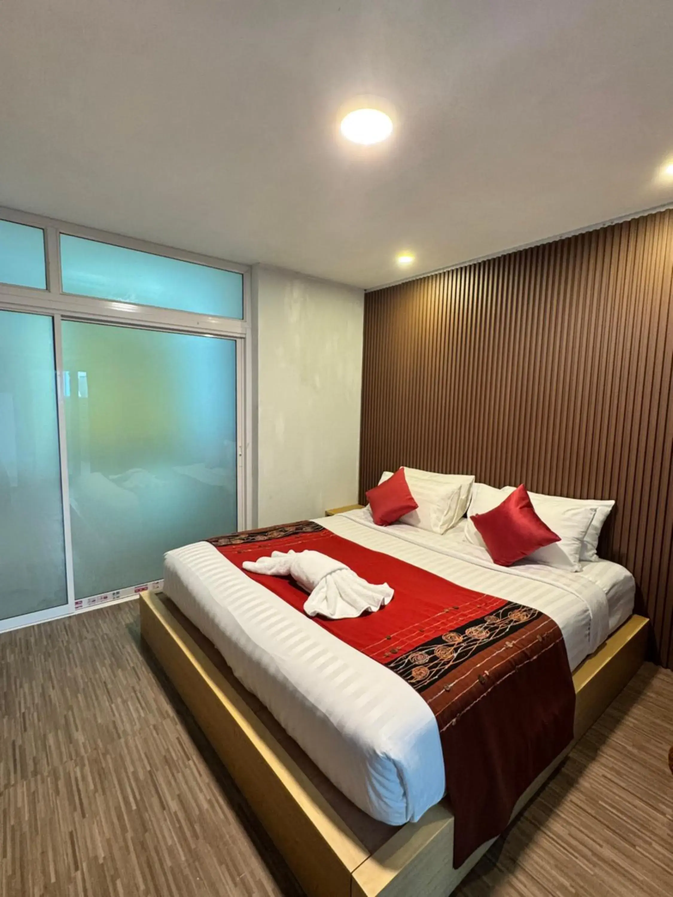 Bed in MM Hill Koh Samui Hotel - SHA Certified Bed in MM Hill Koh Samui Hotel - SHA Certified