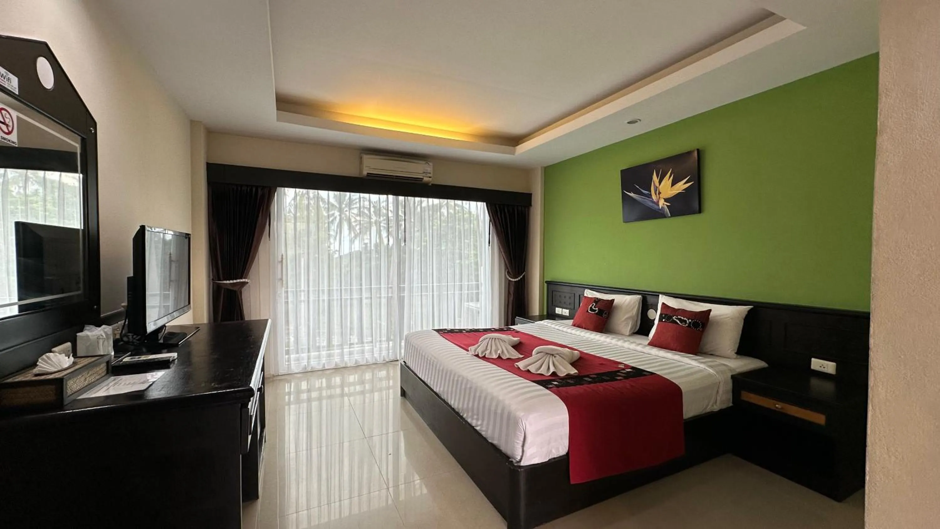 Bed in MM Hill Koh Samui Hotel - SHA Certified