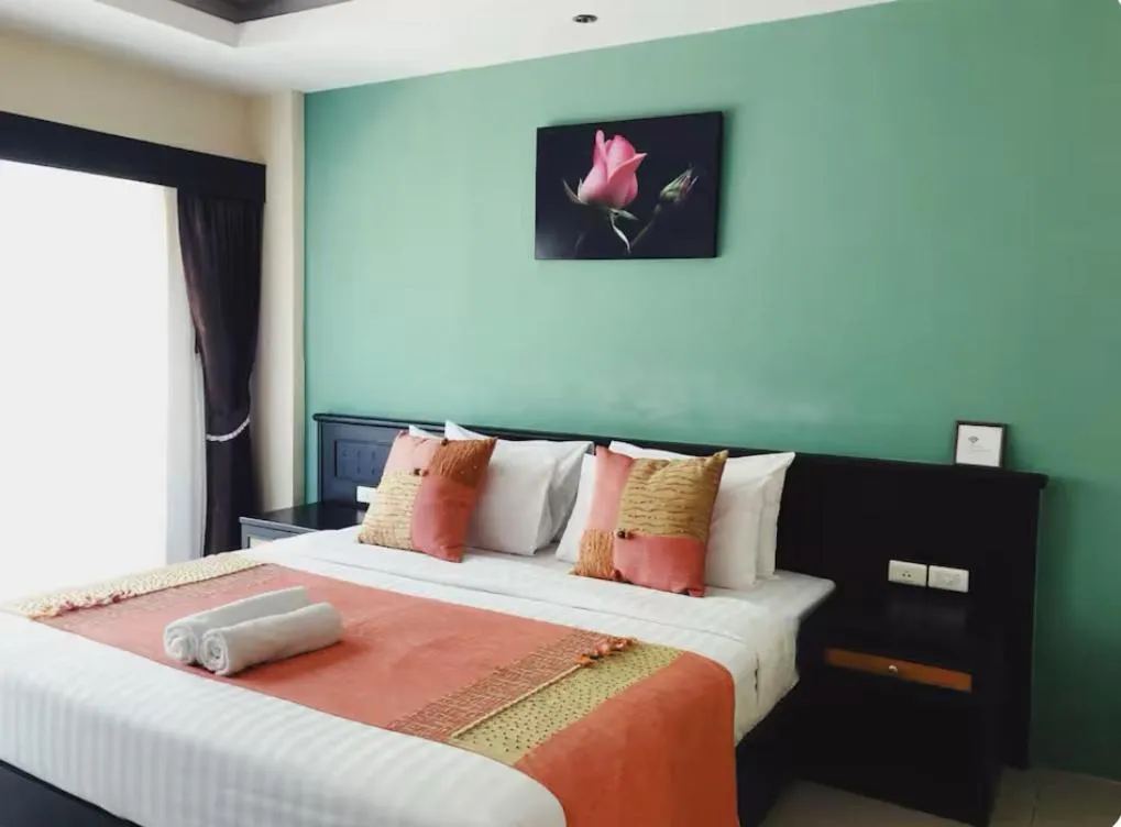 Bed in MM Hill Koh Samui Hotel - SHA Certified