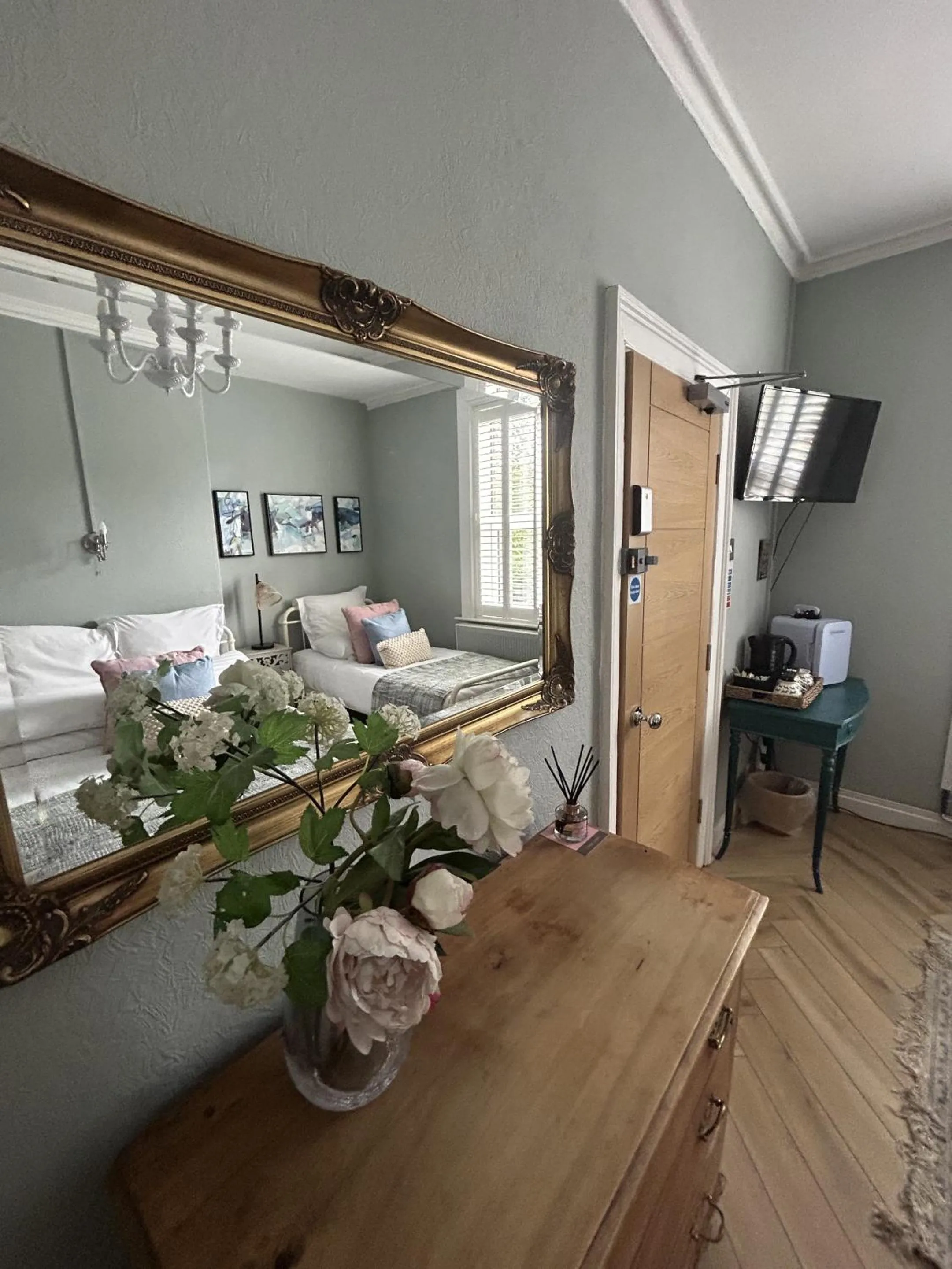 Bedroom, Bed in Maison Claire