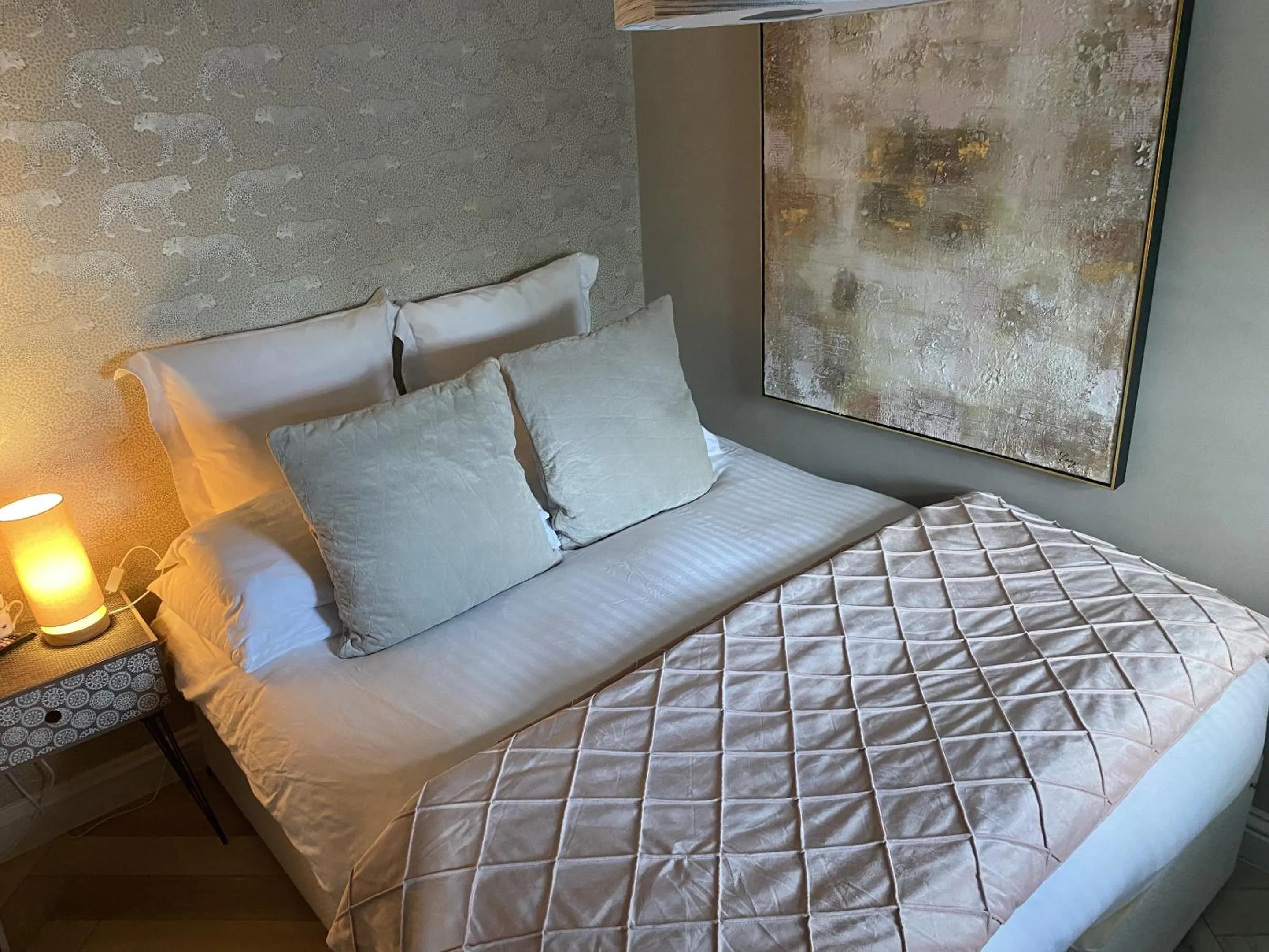 Bedroom, Bed in Maison Claire