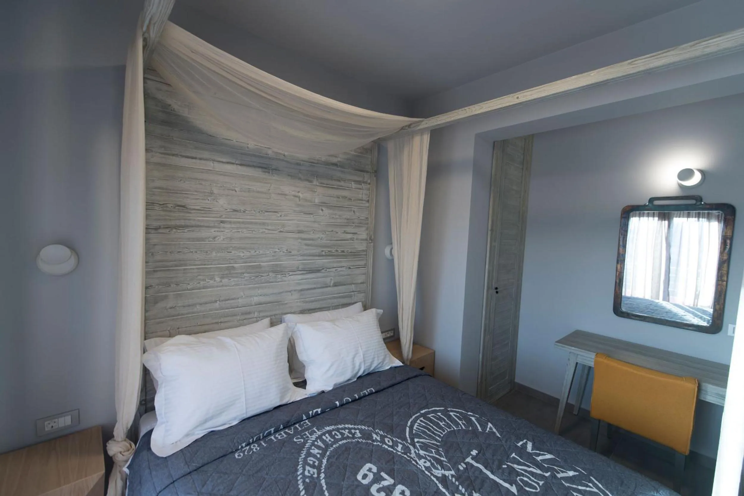 Bed in Kanathos Pigi