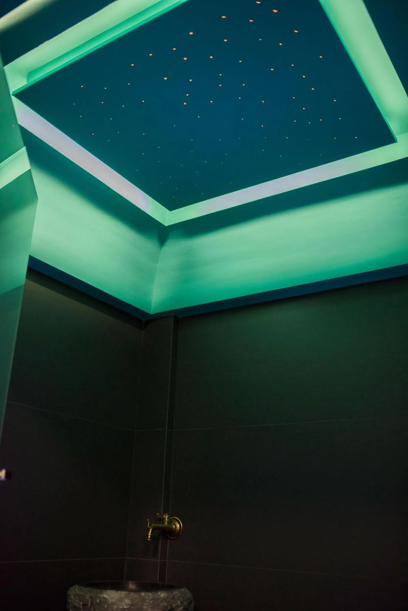 Steam room in Kanathos Pigi