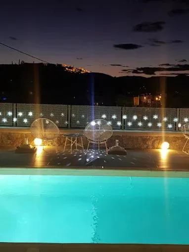 Property building in Kanathos Pigi