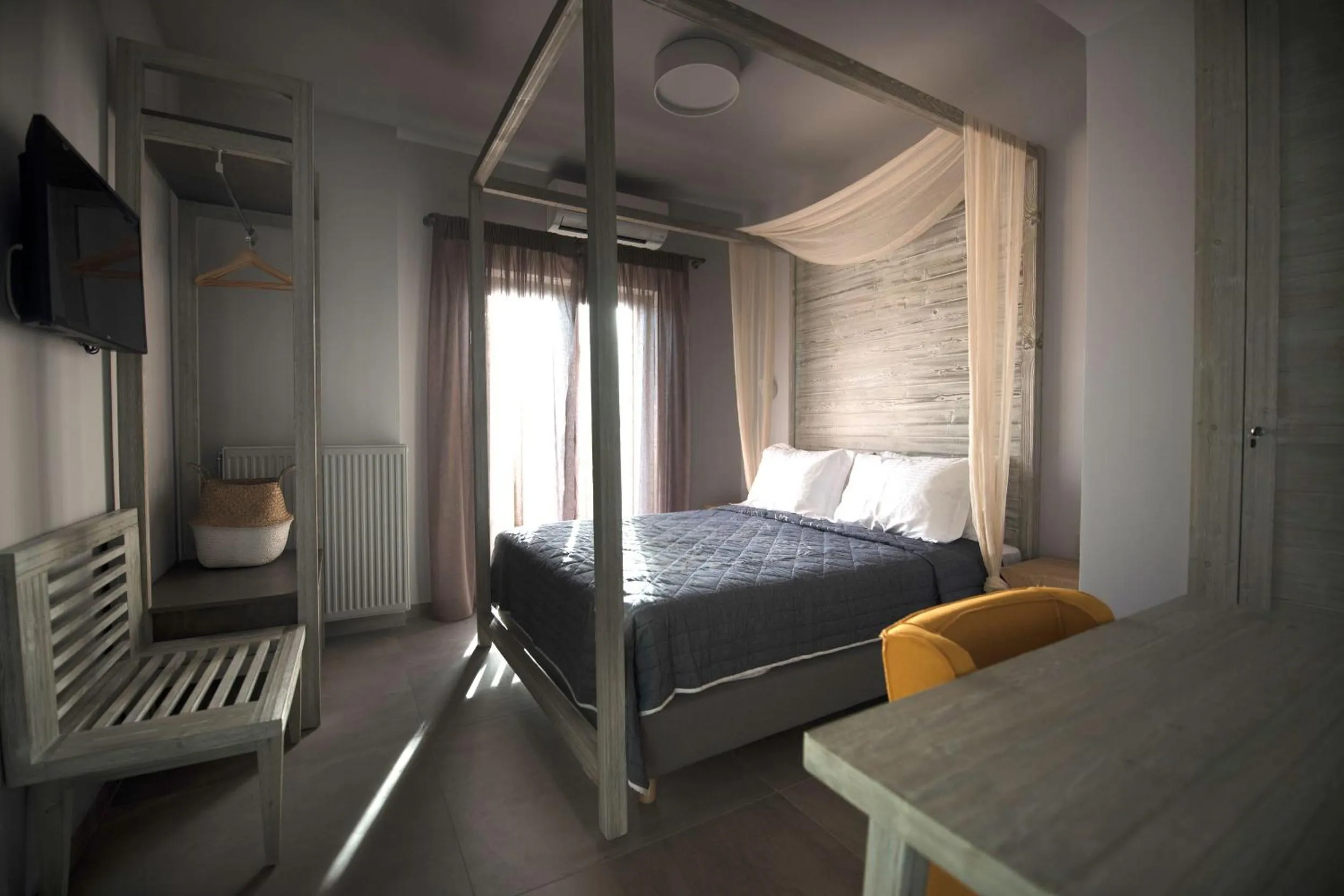 Bed in Kanathos Pigi