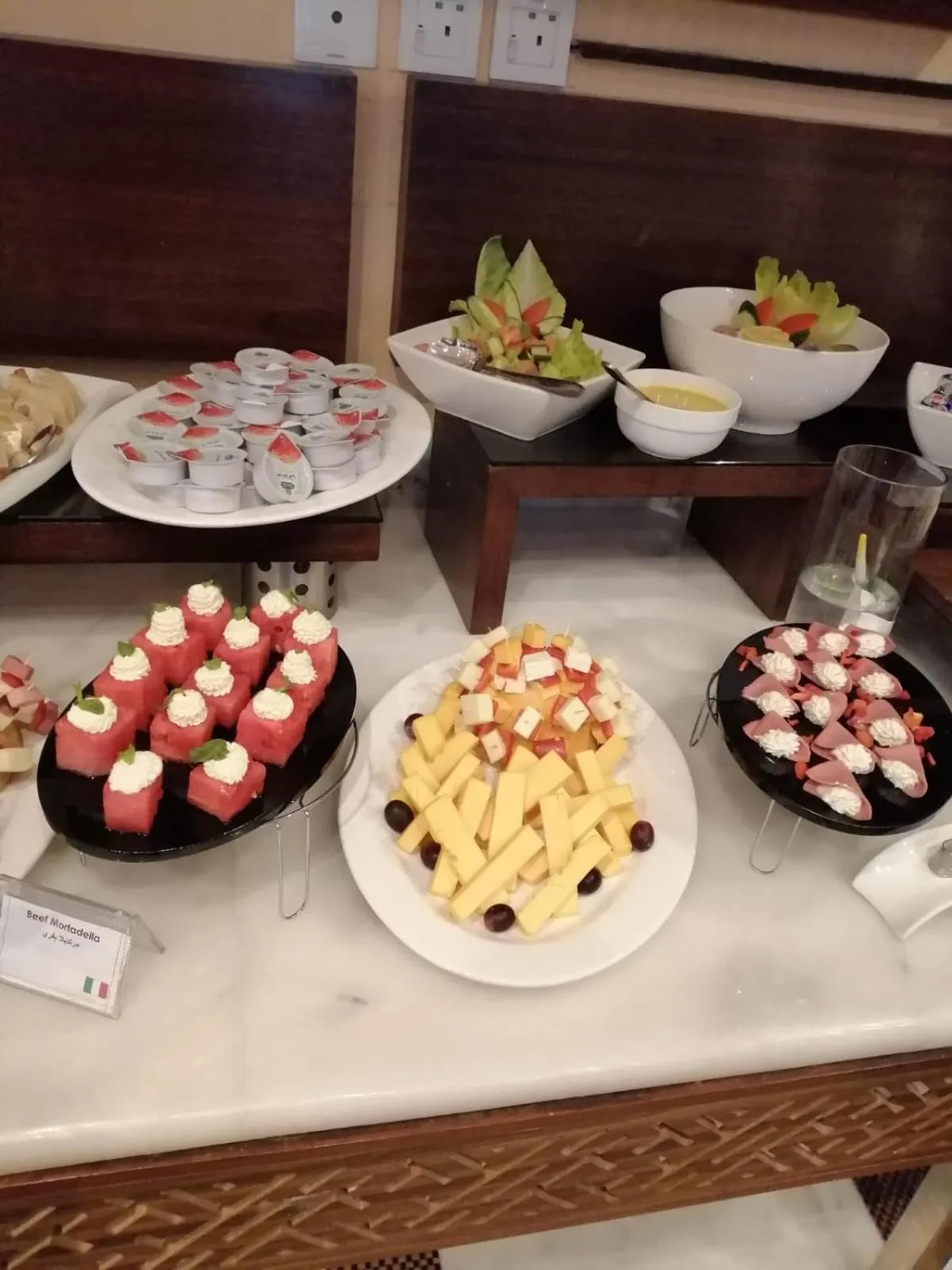 Restaurant/places to eat in Boudl Quraish