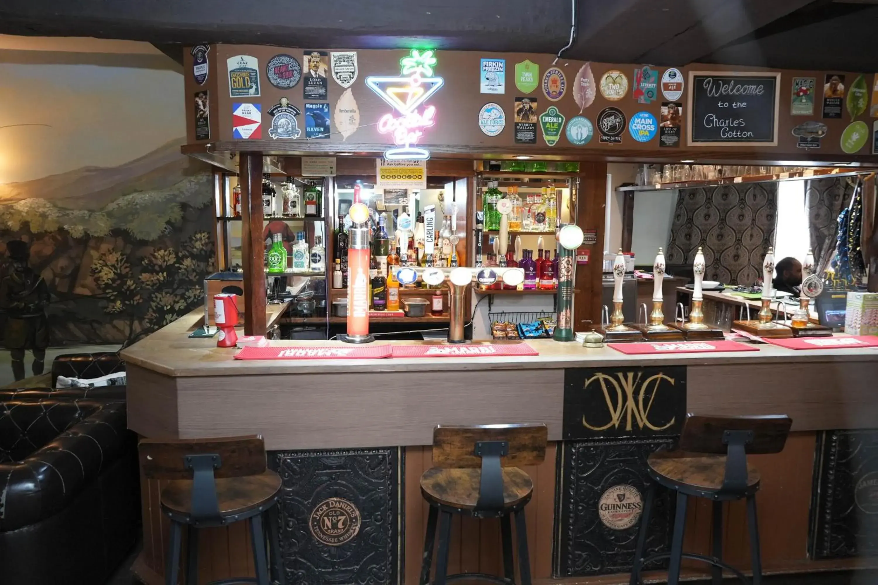 Restaurant/places to eat in Charles Cotton Hotel Restaurant/places to eat in Charles Cotton Hotel