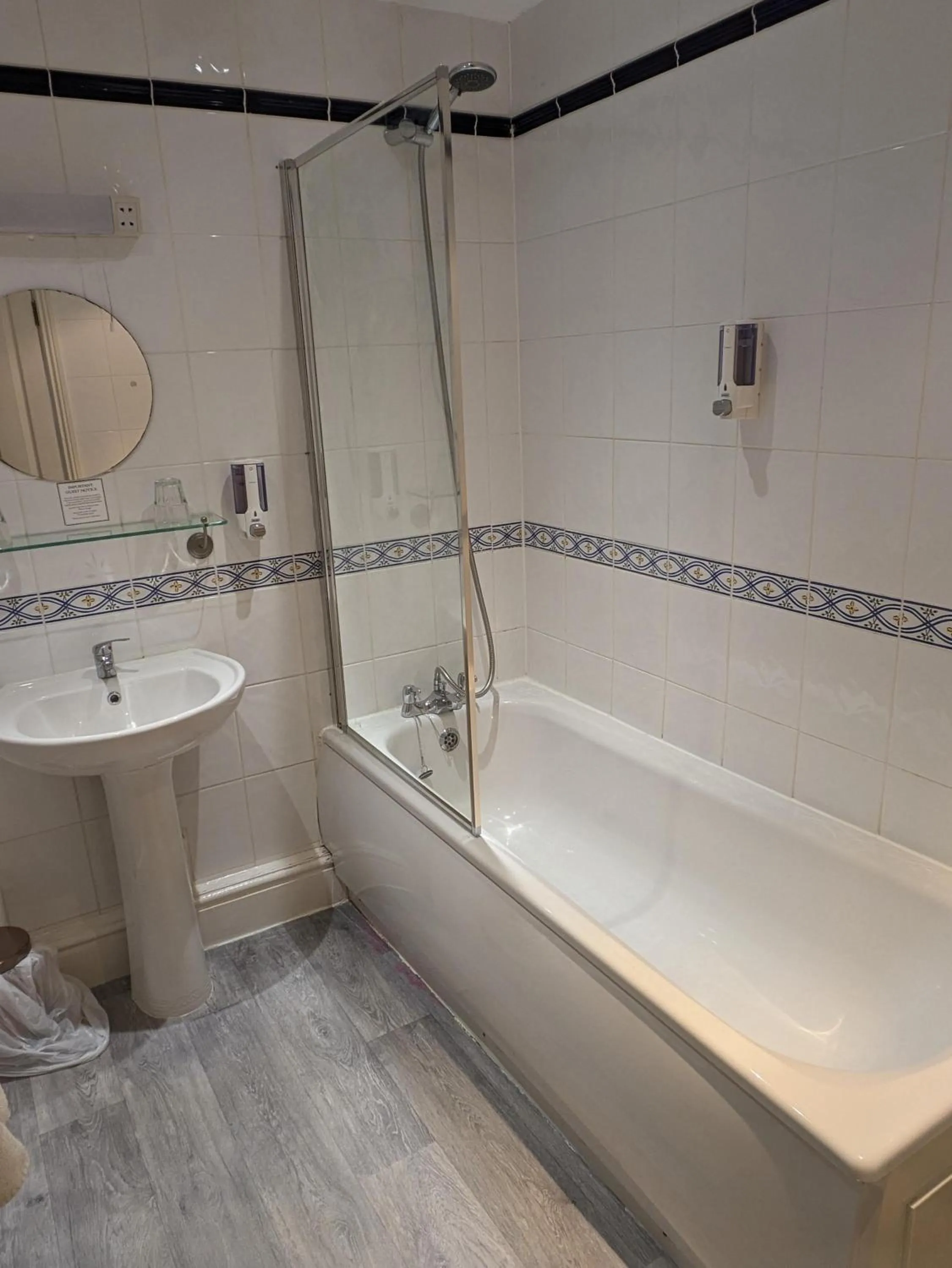 Shower in Charles Cotton Hotel