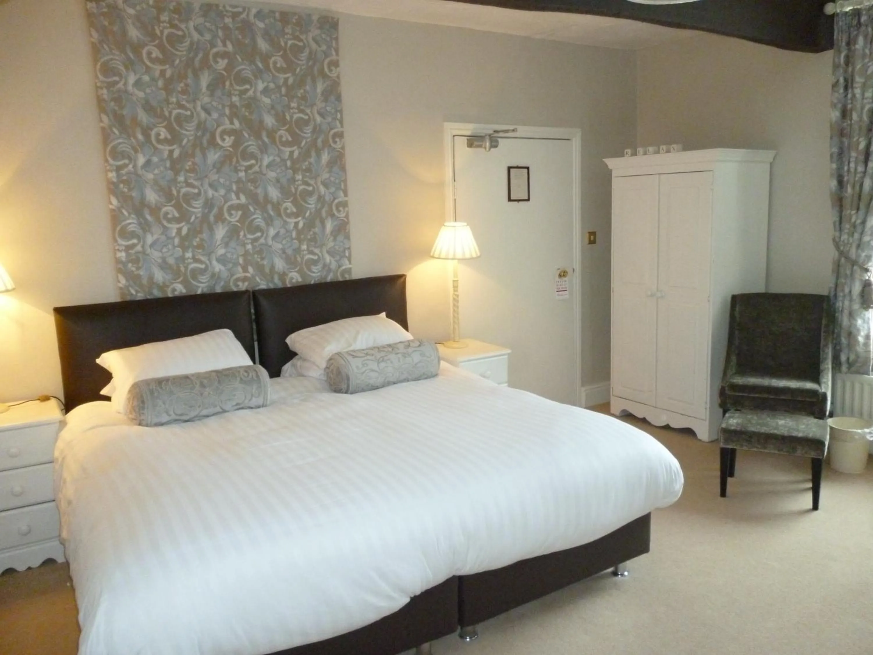 Photo of the whole room, Bed in Charles Cotton Hotel