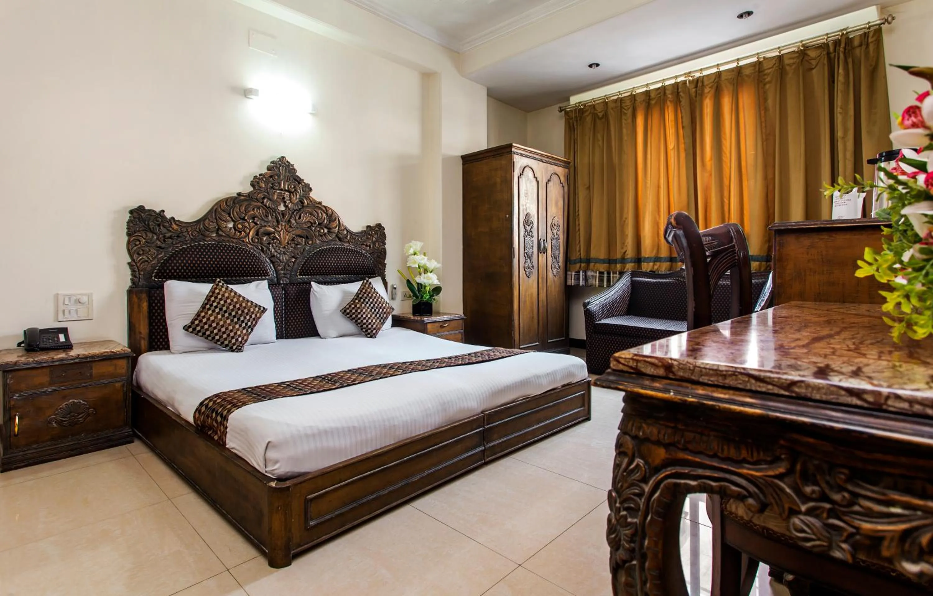 Bedroom, Bed in Hotel Sunstar Residency