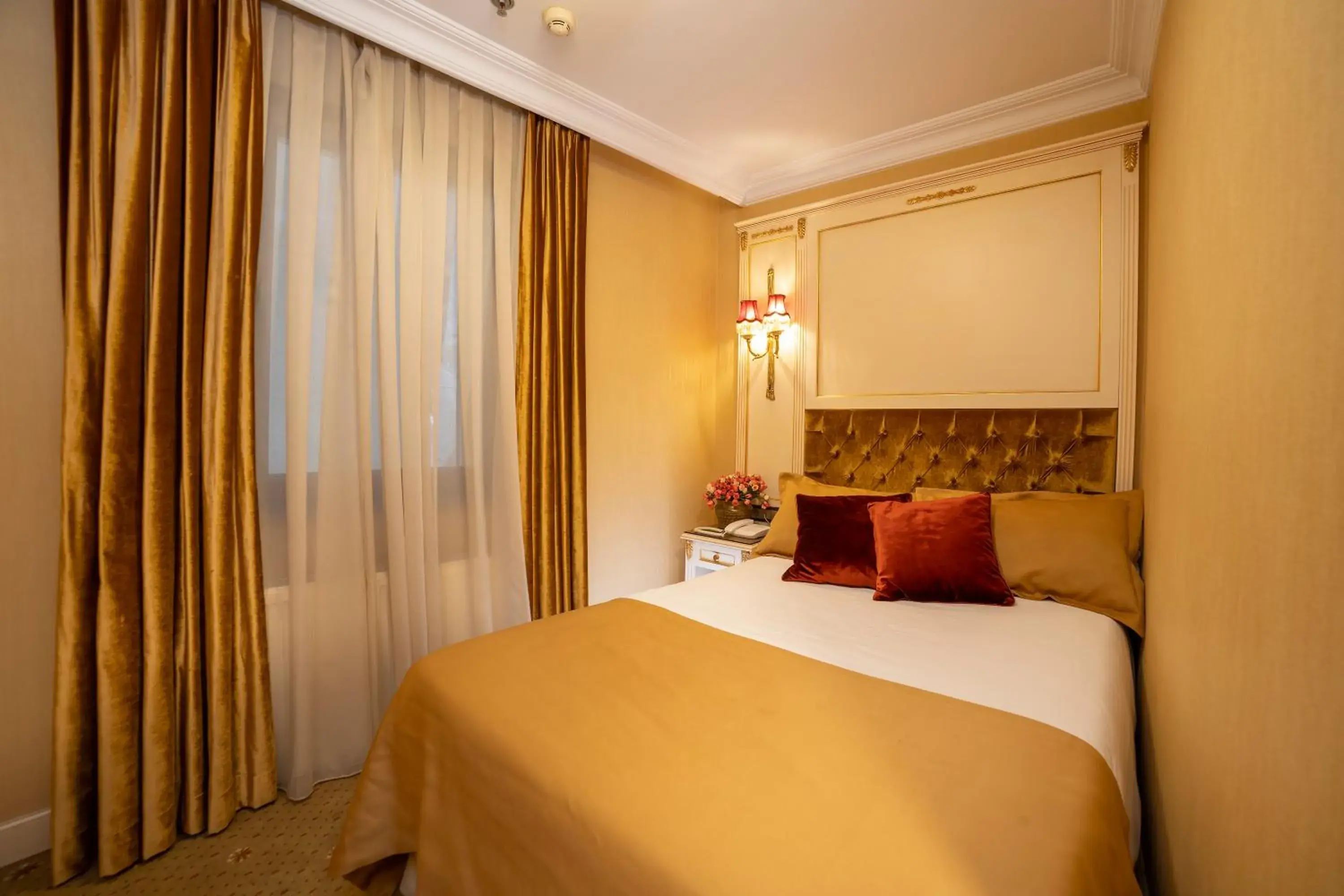 Photo of the whole room, Bed in Balin Hotel - Special Category Photo of the whole room, Bed in Balin Hotel - Special Category