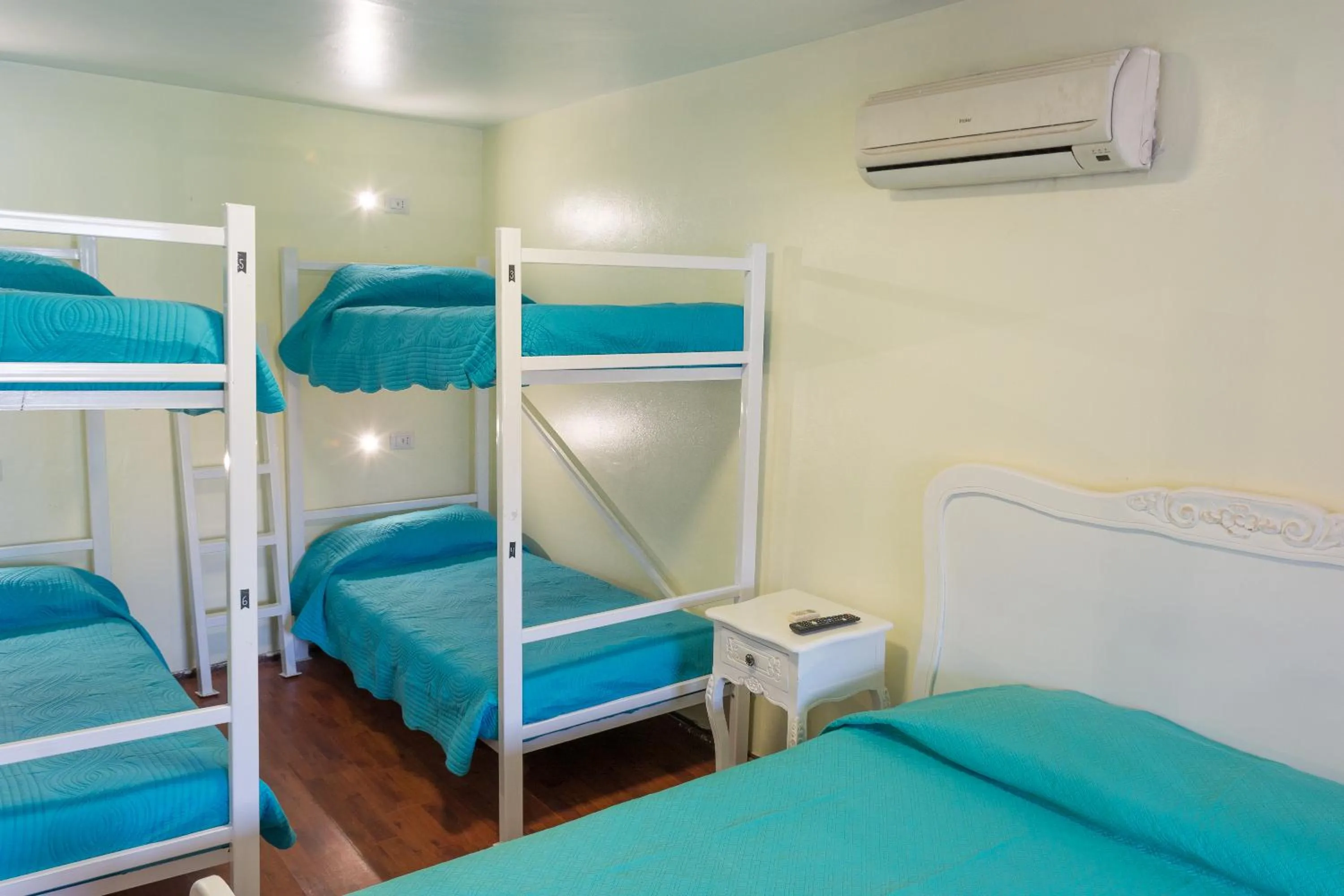 Bed in Hostal Casa Aborigen