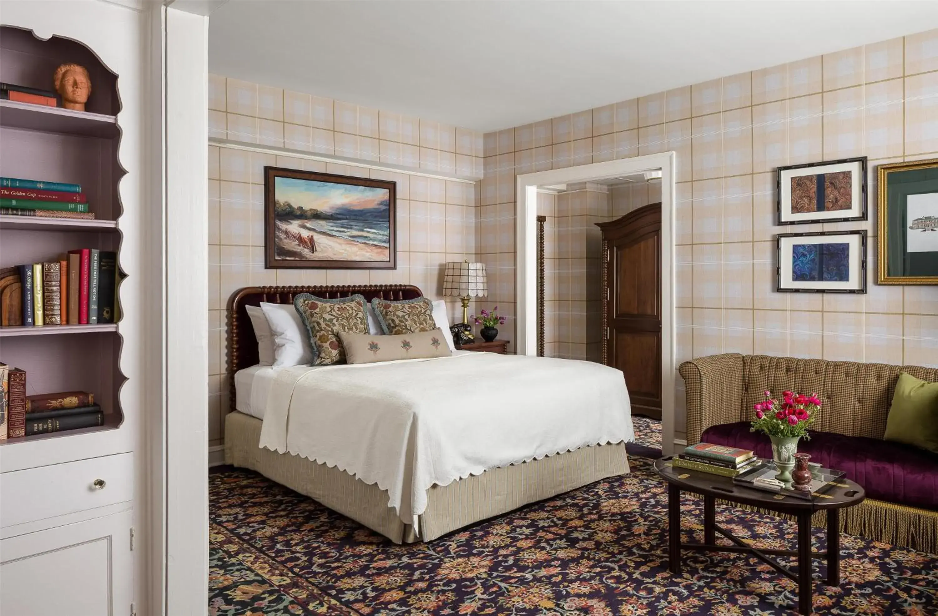 Bed in Graduate by Hilton Evanston Bed in Graduate by Hilton Evanston