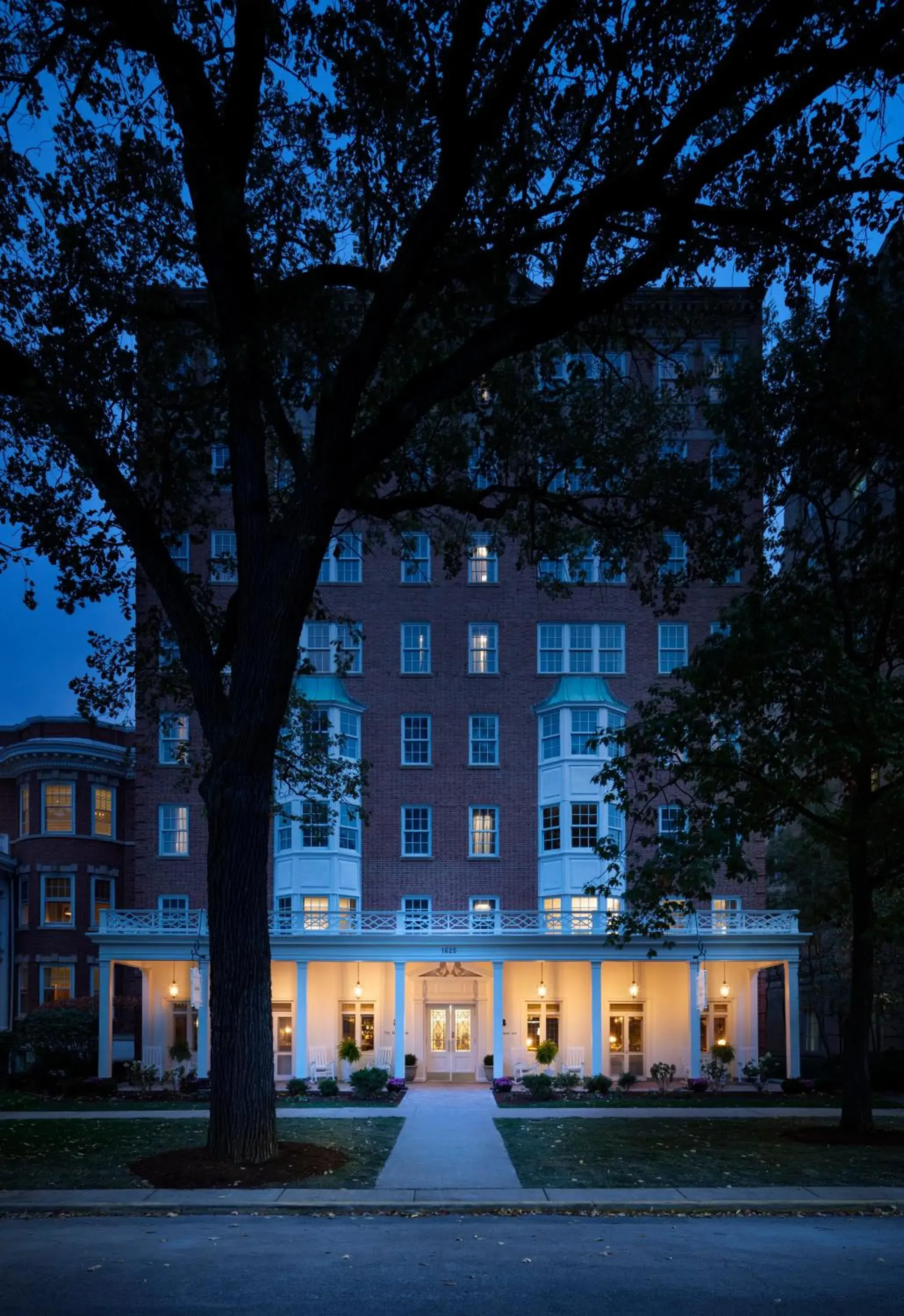 Property building in Graduate by Hilton Evanston Property building in Graduate by Hilton Evanston