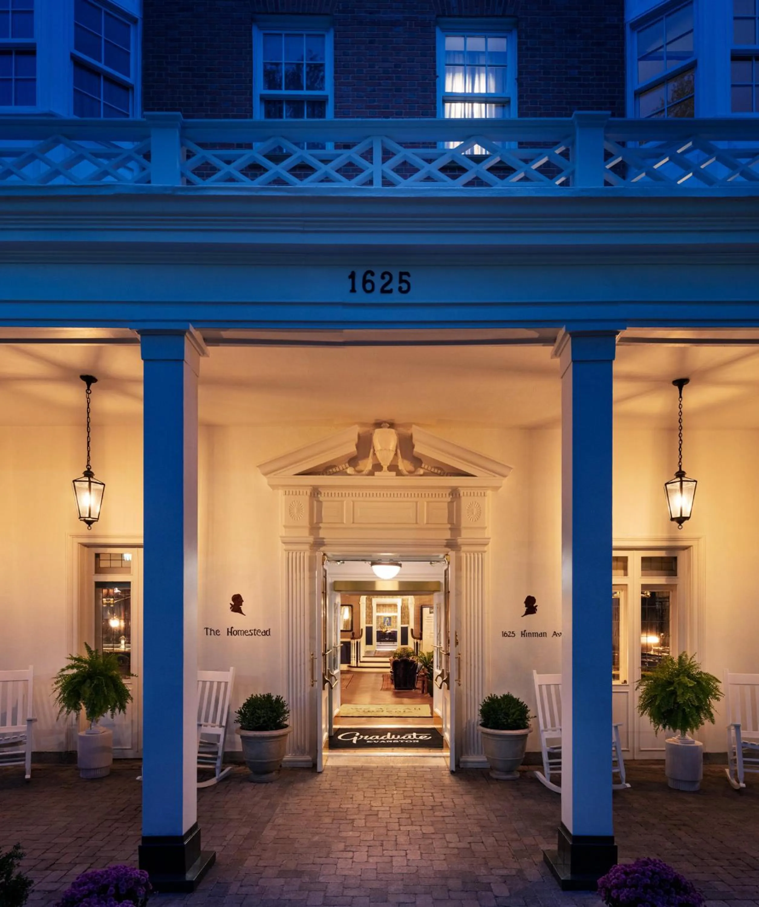 Facade/entrance in Graduate by Hilton Evanston