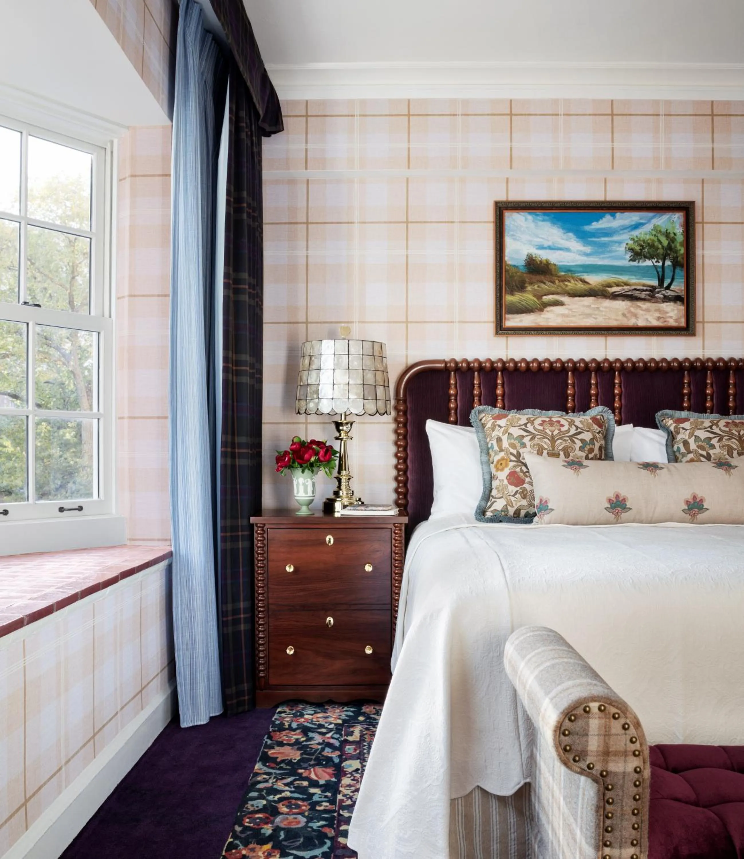 Bed in Graduate by Hilton Evanston