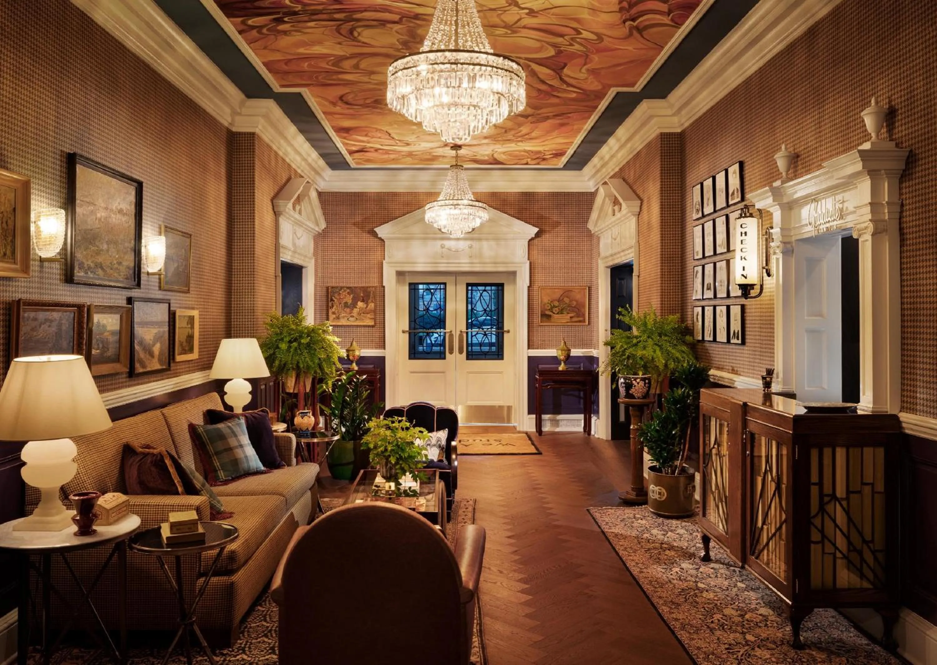 Lobby or reception in Graduate by Hilton Evanston