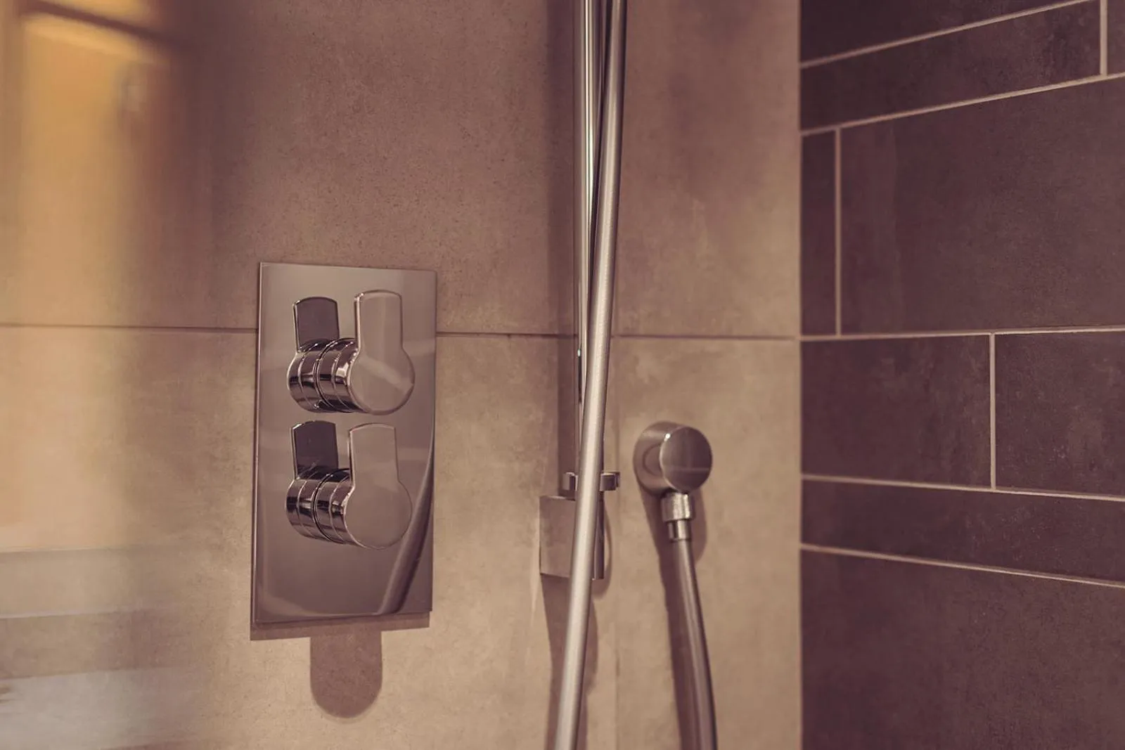 Longlands Inn & Cottages