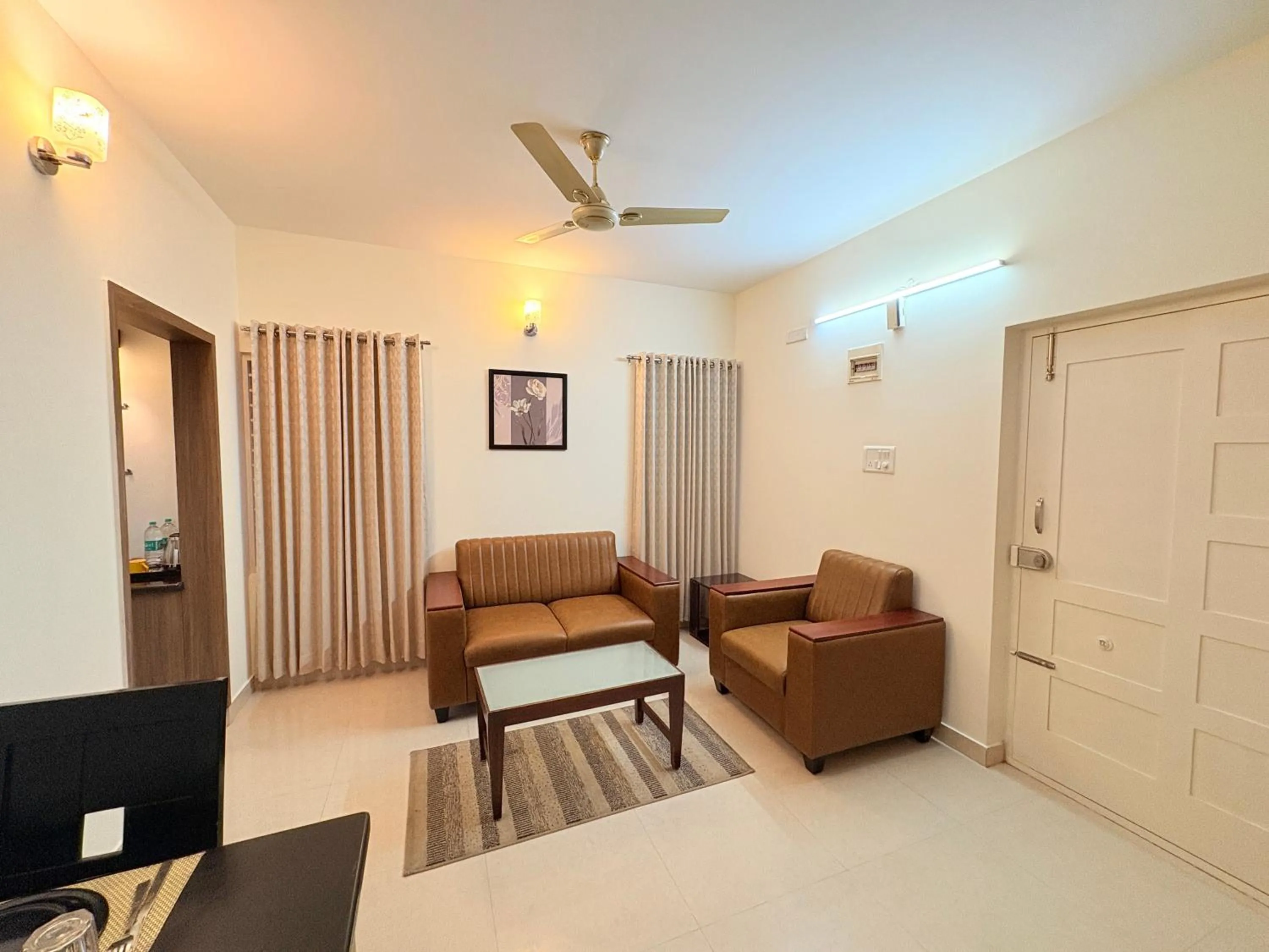 Bed in Sunshine Suites-Premium