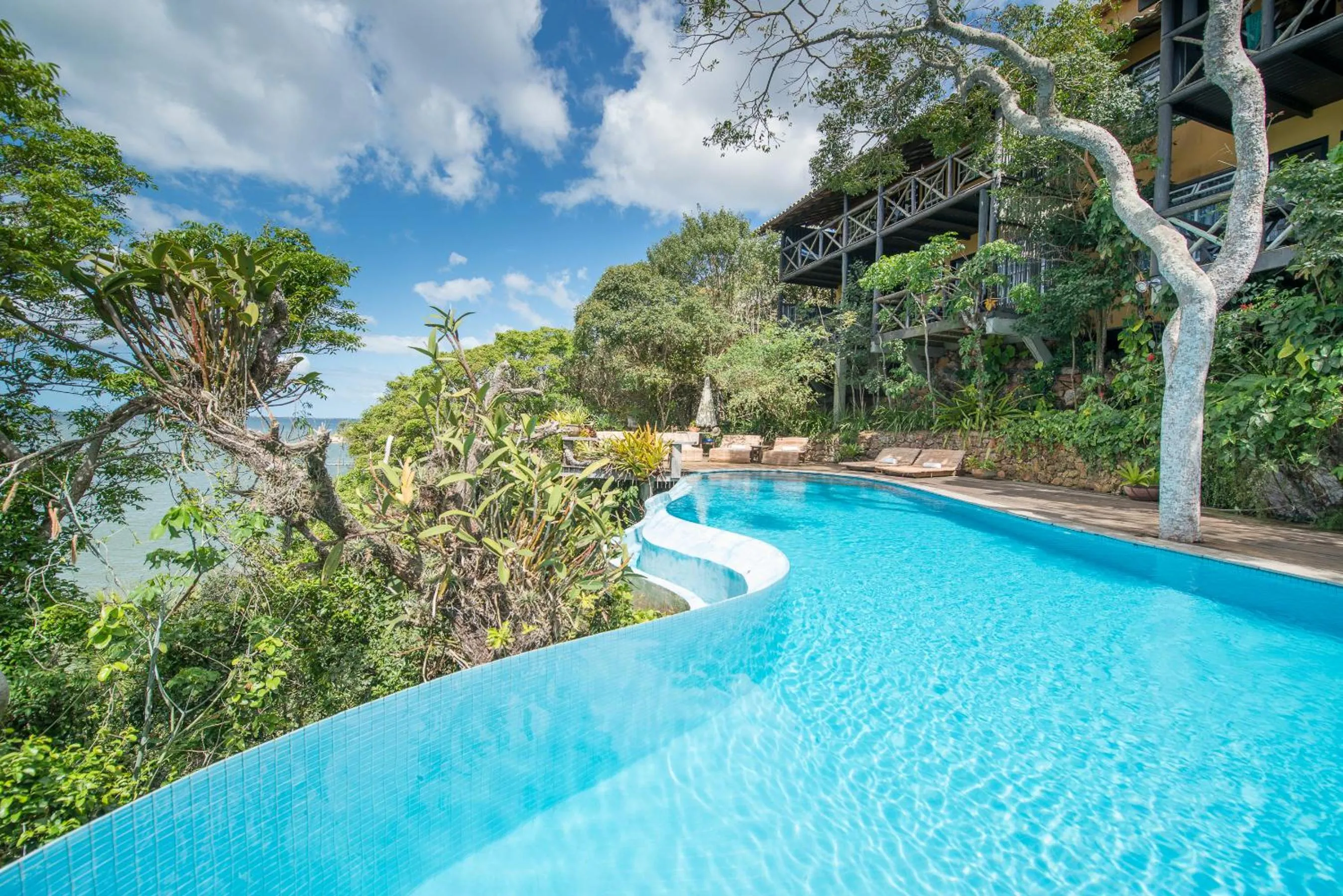 Swimming pool in Pousada Enseada das Garças