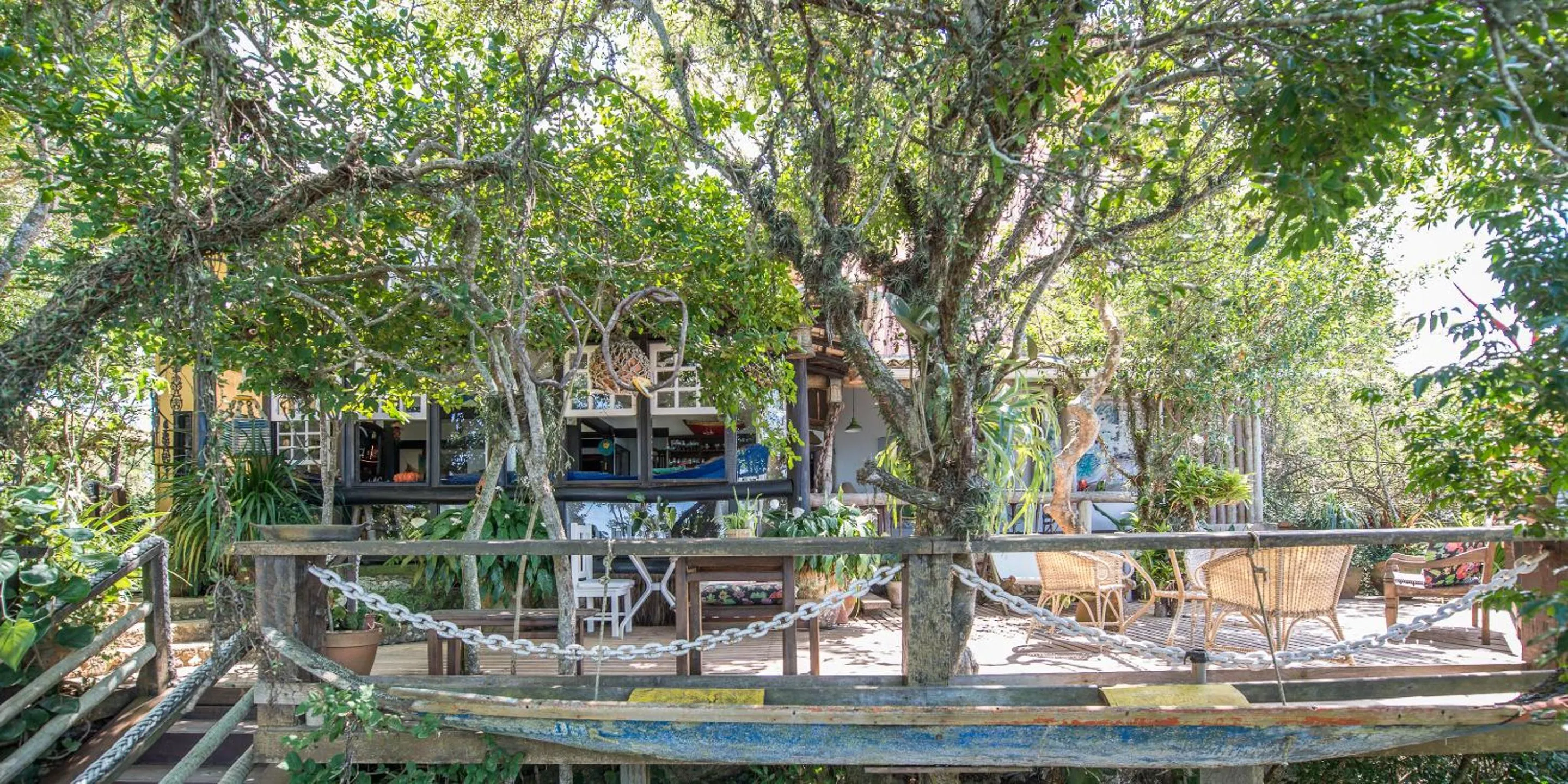 Restaurant/places to eat in Pousada Enseada das Garças