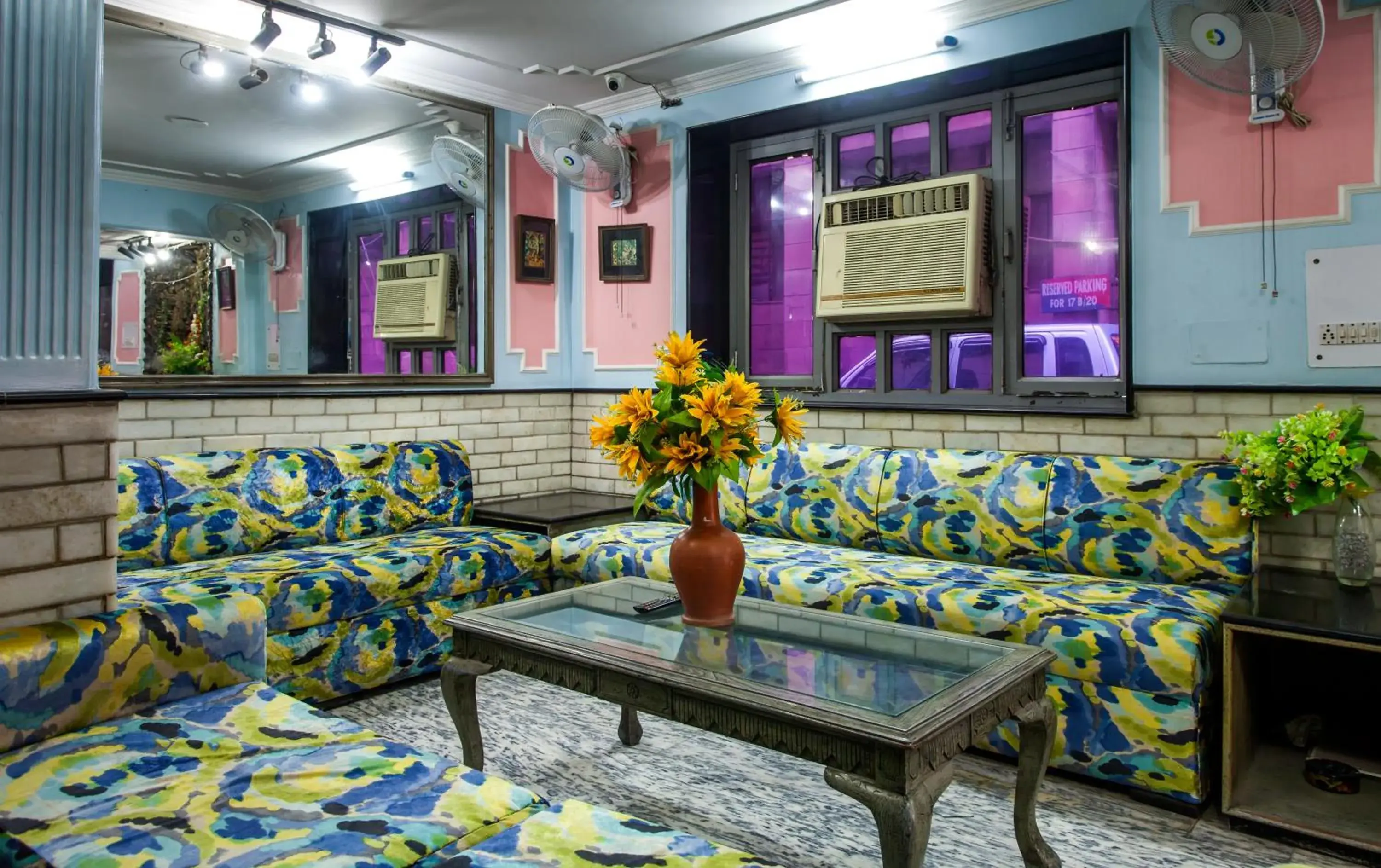 Lobby or reception in Hotel Sunshine Lobby or reception in Hotel Sunshine