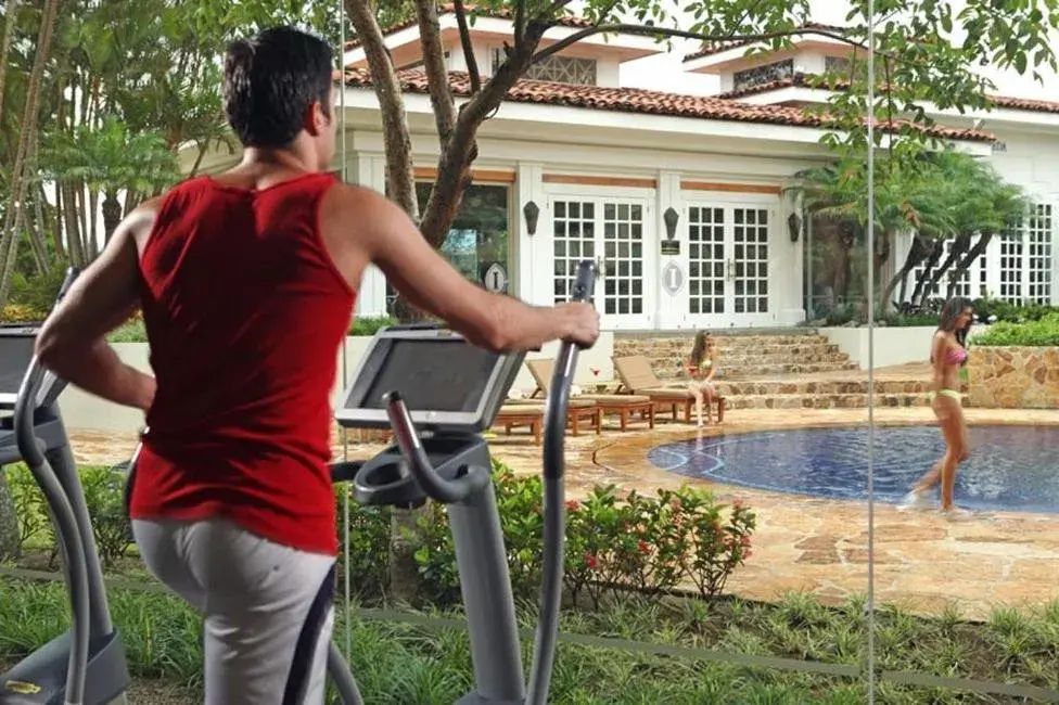Fitness centre/facilities in InterContinental Costa Rica at Multiplaza Mall by IHG Fitness centre/facilities in InterContinental Costa Rica at Multiplaza Mall by IHG