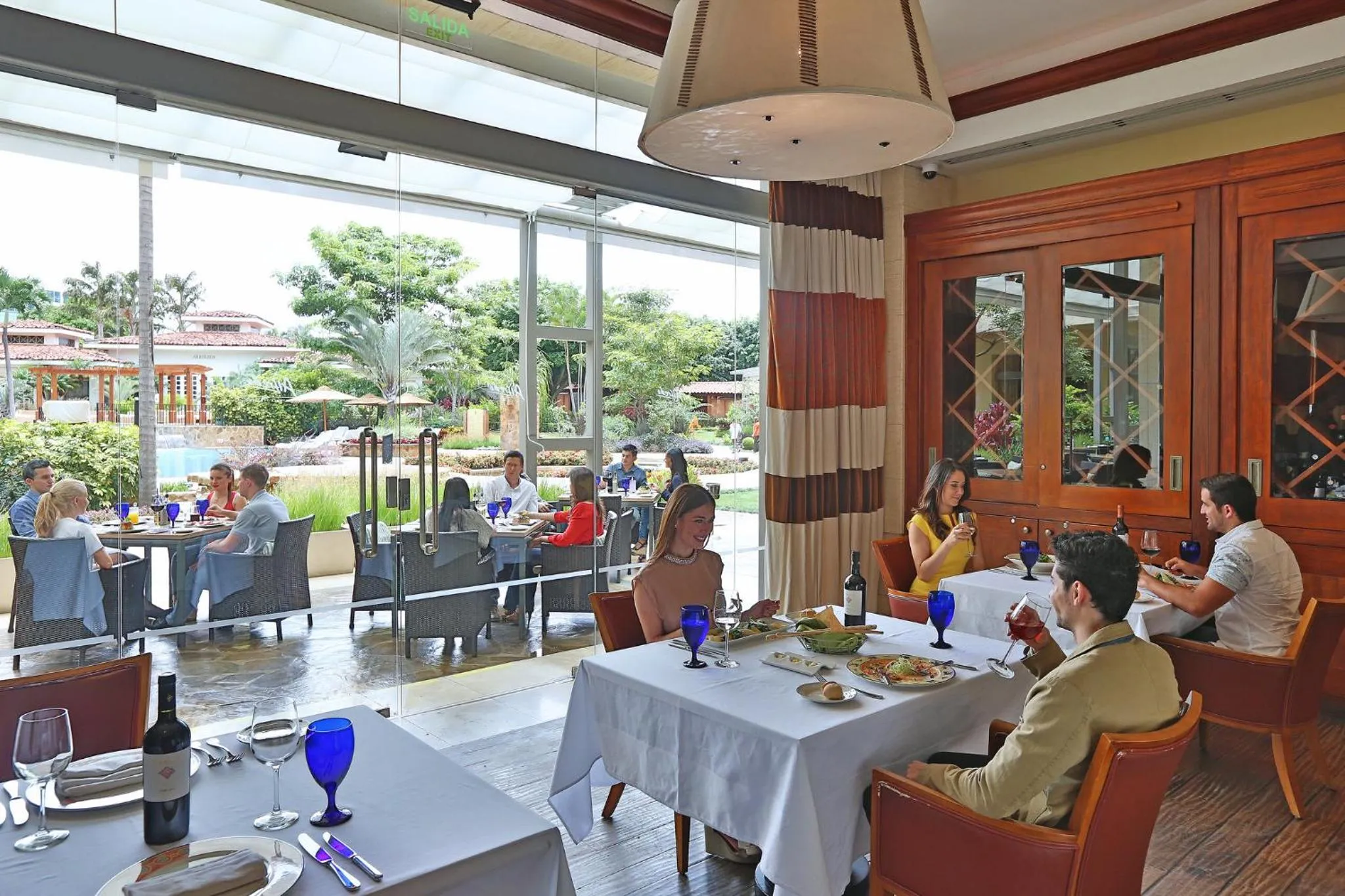 Restaurant/places to eat in InterContinental Costa Rica at Multiplaza Mall by IHG