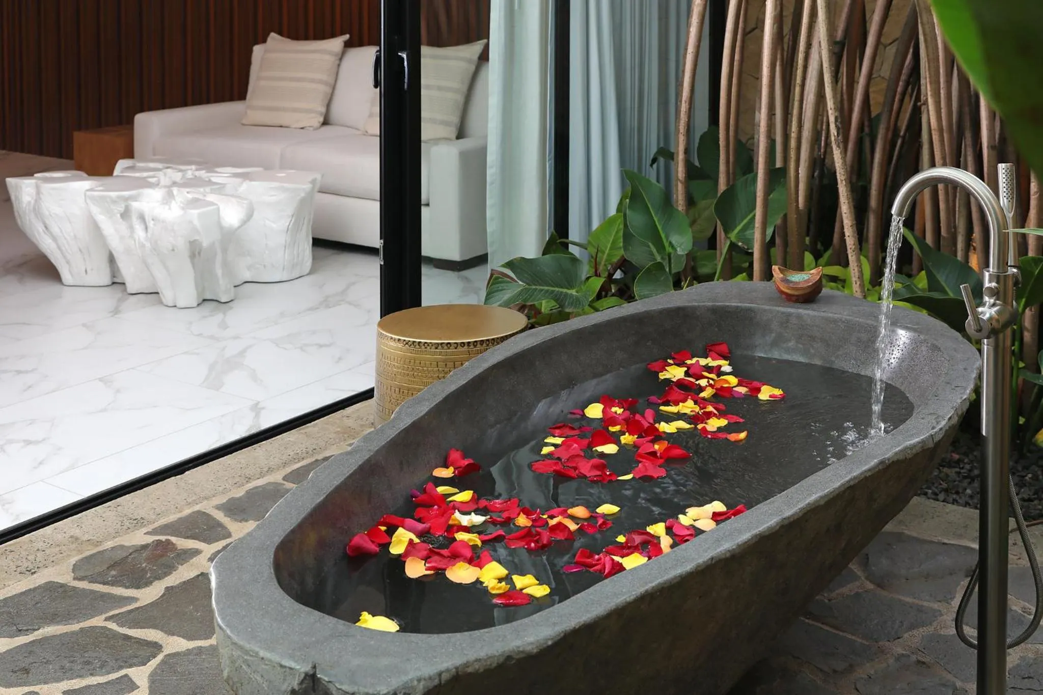 Spa and wellness centre/facilities in InterContinental Costa Rica at Multiplaza Mall by IHG