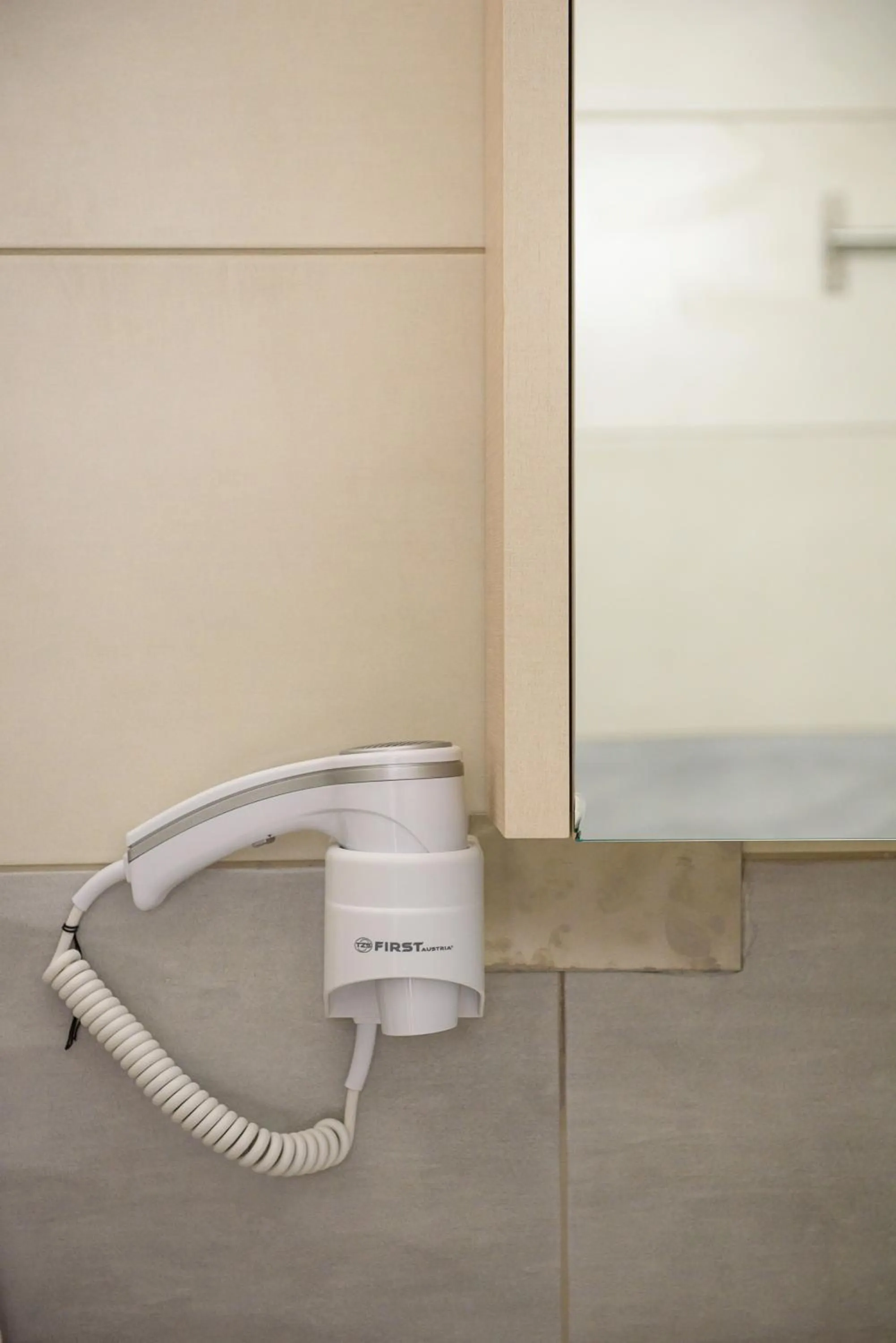 Artemissoula near airport