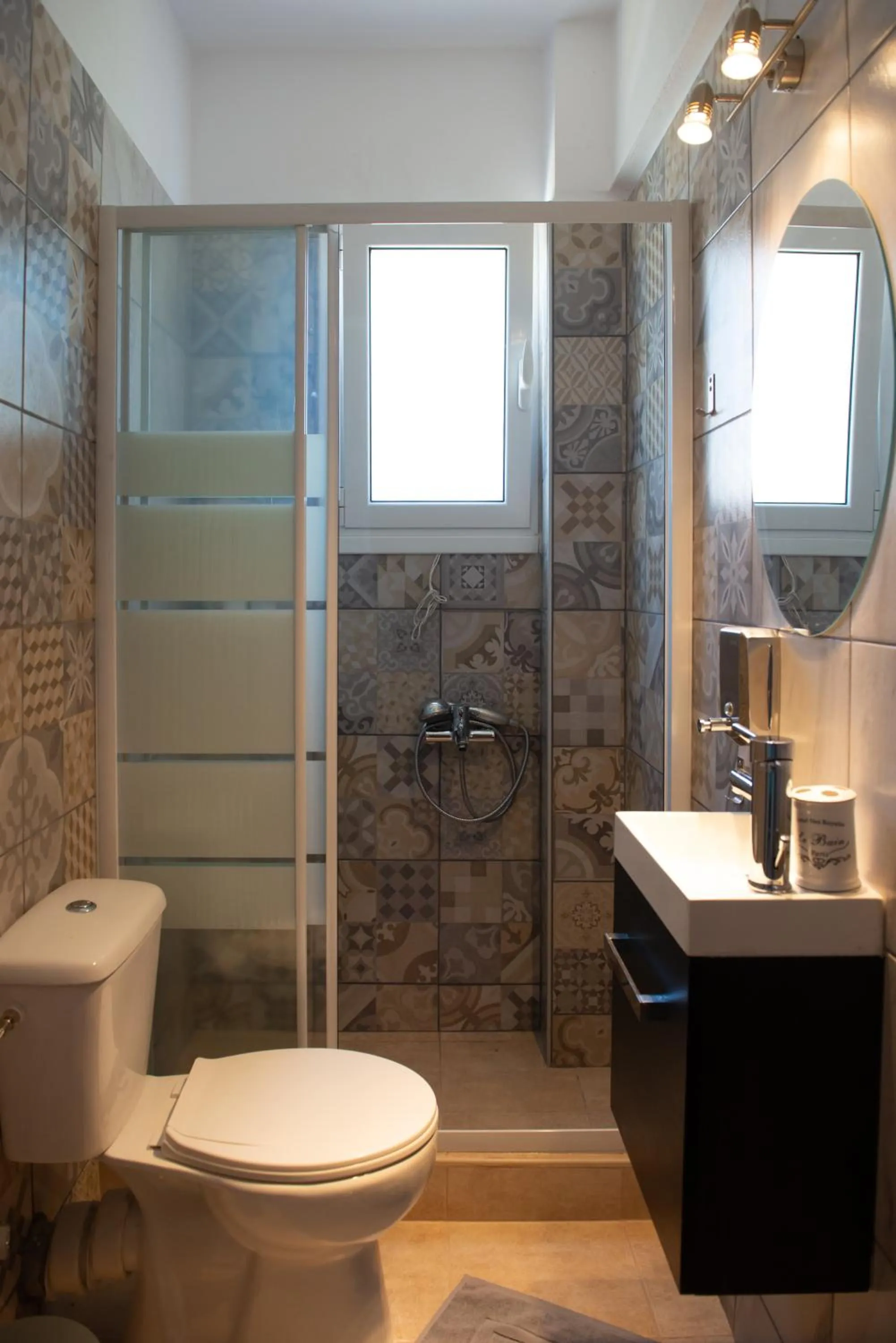 Bathroom in Artemissoula near airport