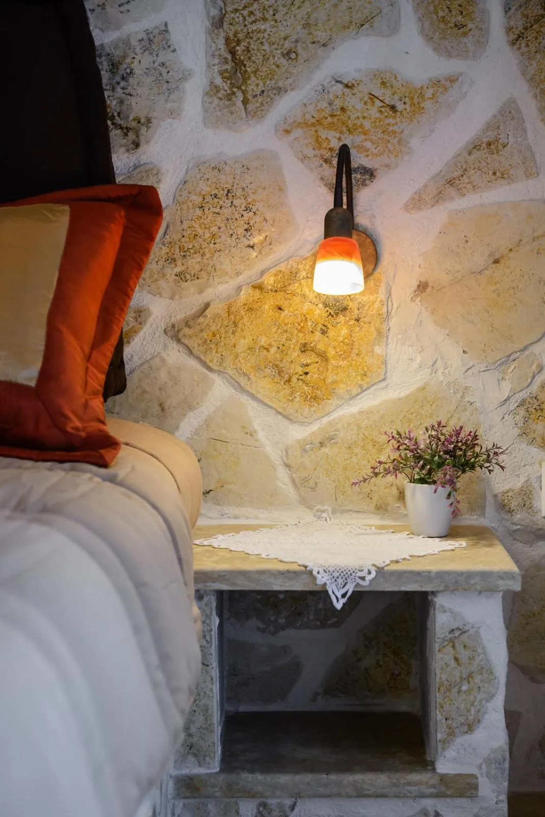 Decorative detail in Artemissoula near airport