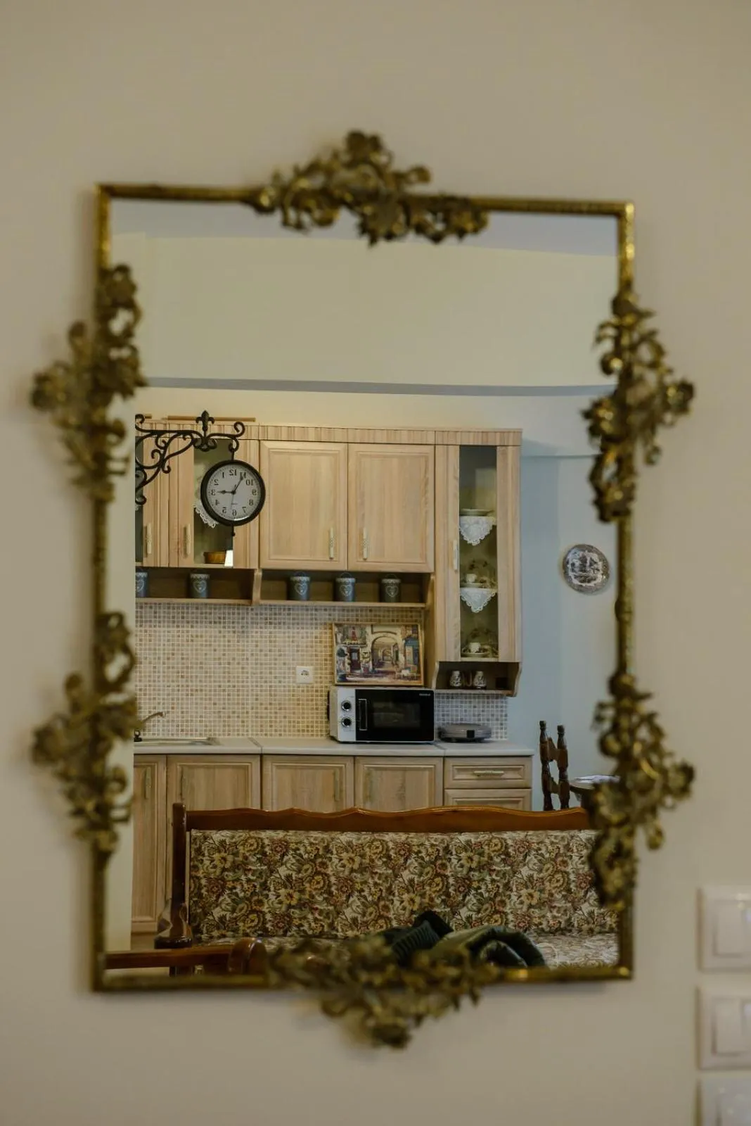 Decorative detail in Artemissoula near airport