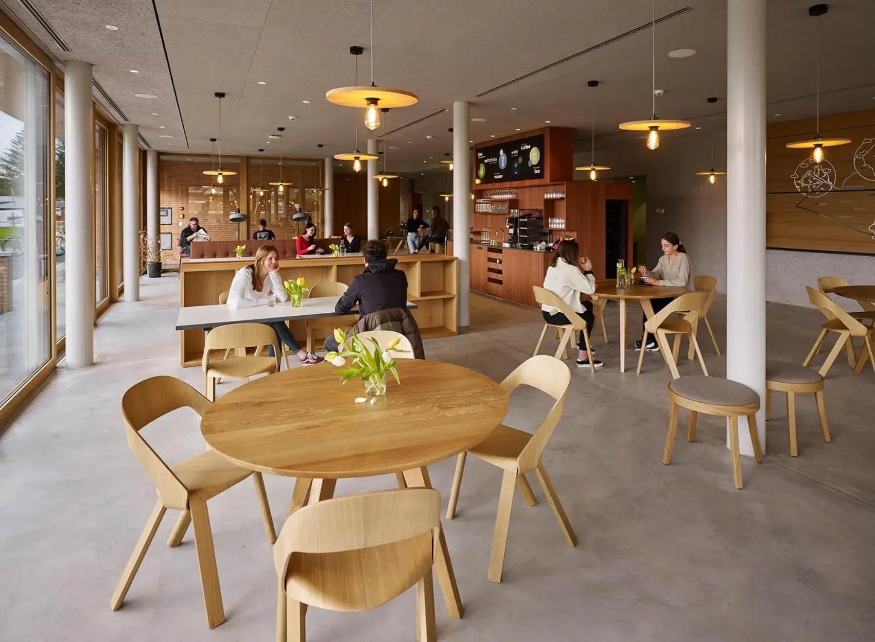 Restaurant/places to eat in Schaan-Vaduz Youth Hostel Restaurant/places to eat in Schaan-Vaduz Youth Hostel