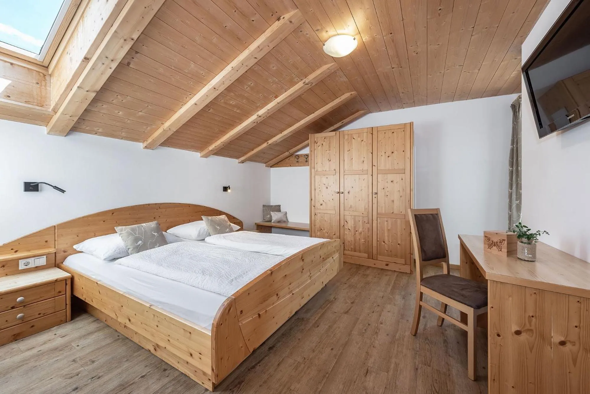 Bed in Appartements Toni