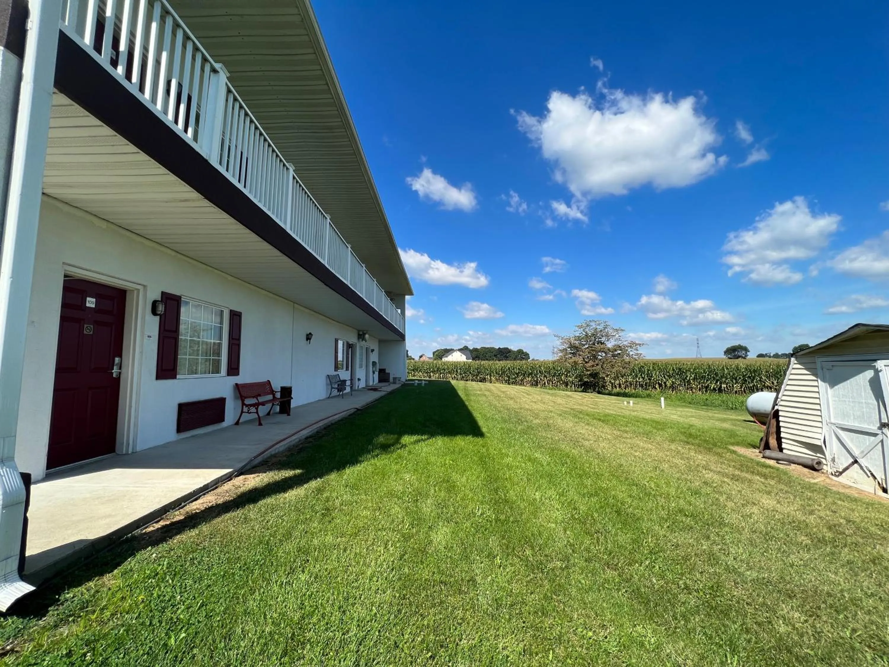 Property building in Scottish Inns Ronks