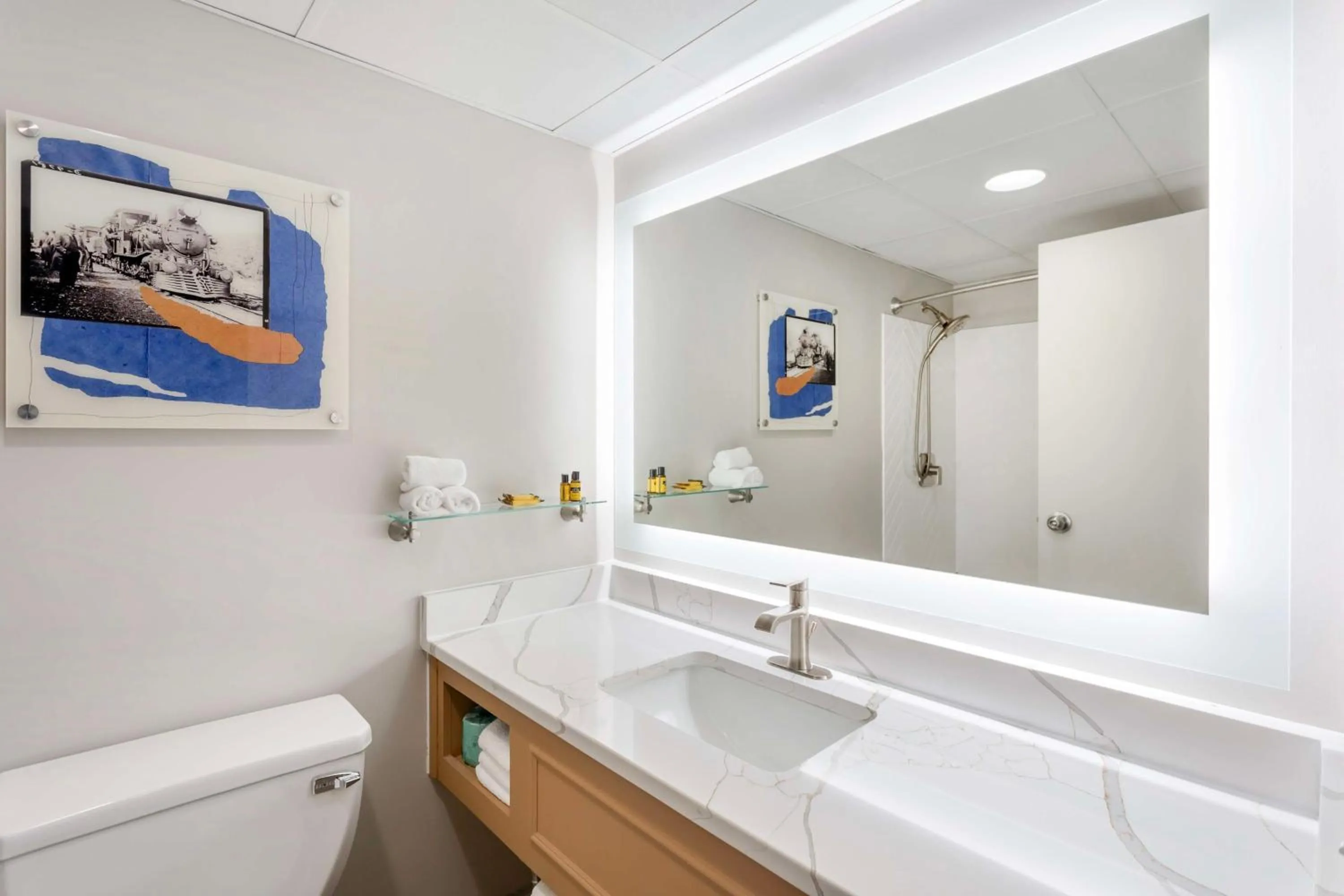 Bathroom in Holiday Inn Express York, an IHG Hotel