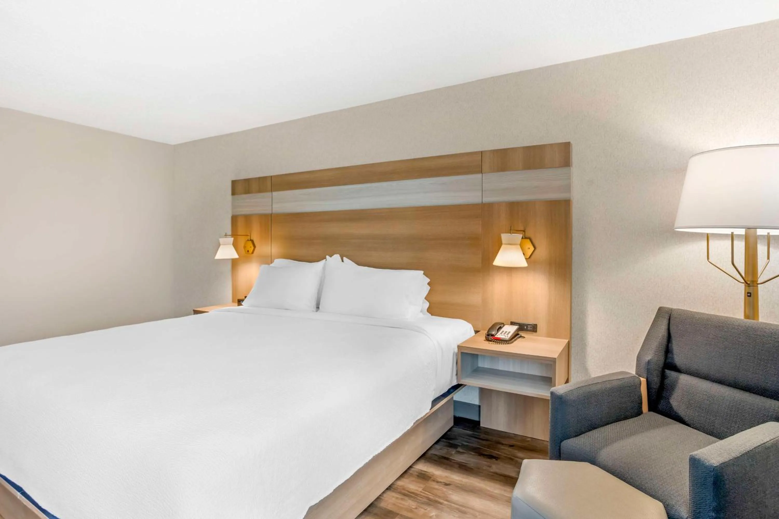 Bedroom, Bed in Holiday Inn Express York, an IHG Hotel