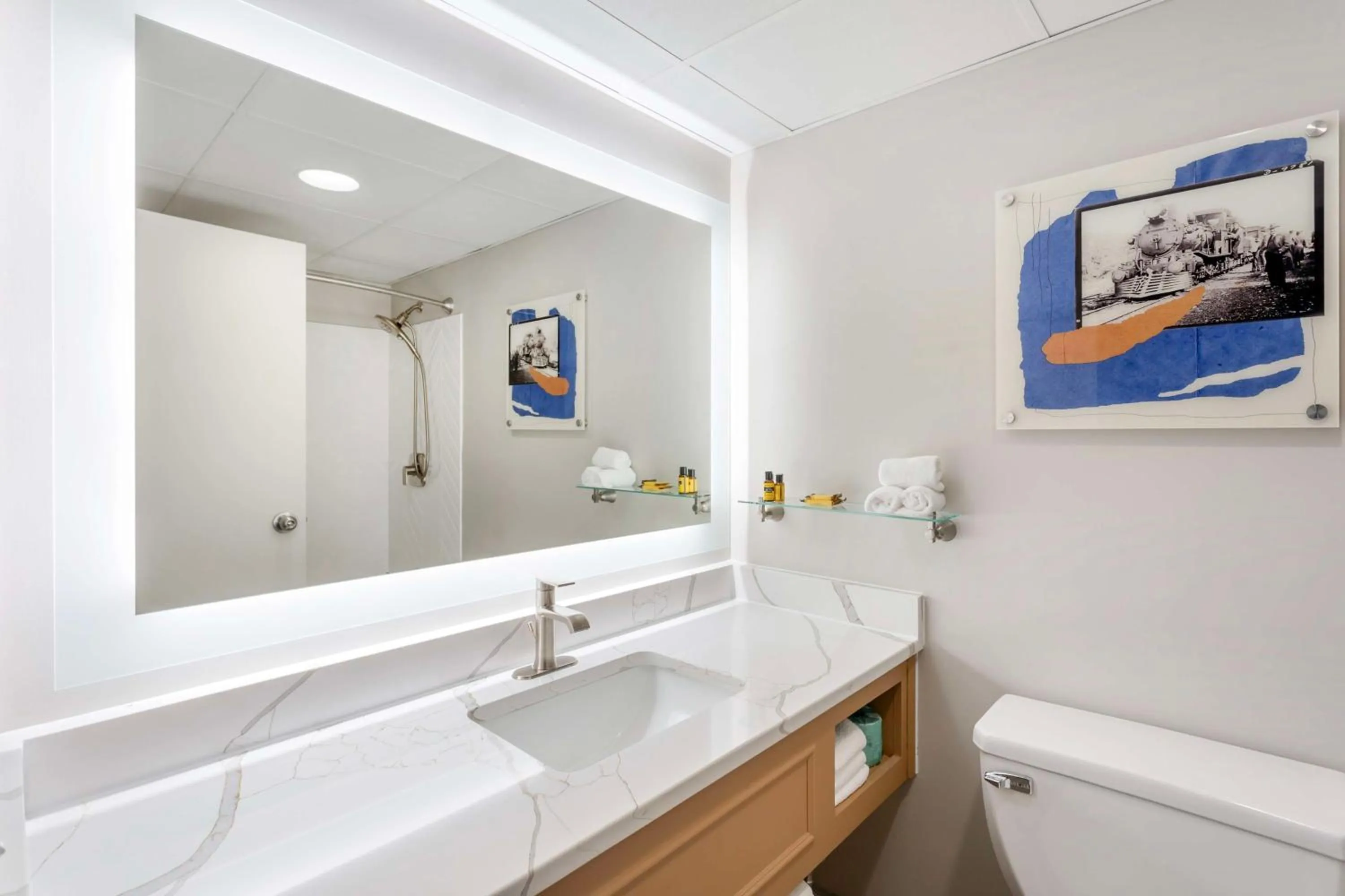 Bathroom in Holiday Inn Express York, an IHG Hotel