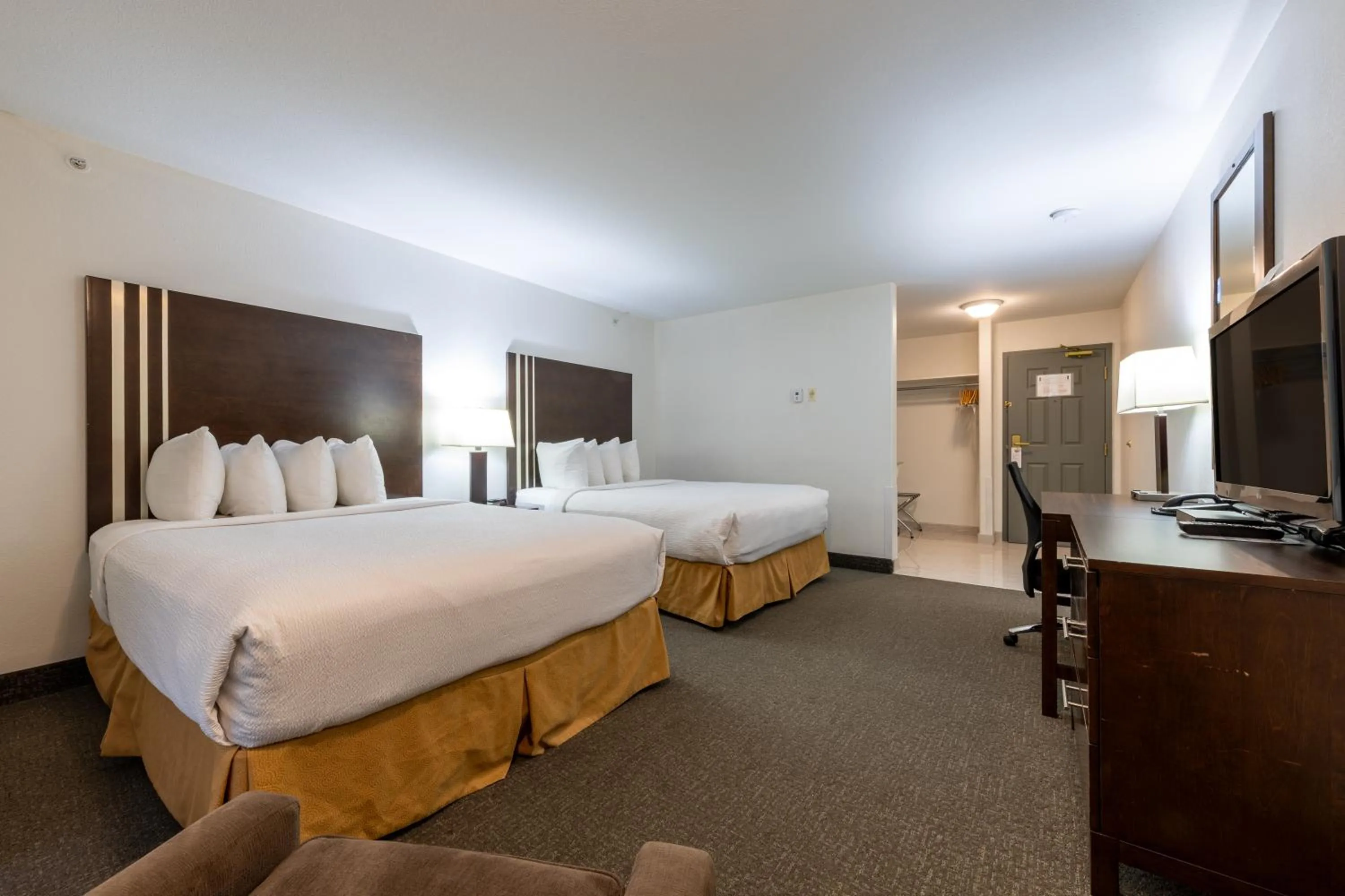 Bedroom, Bed in Ramada Golden