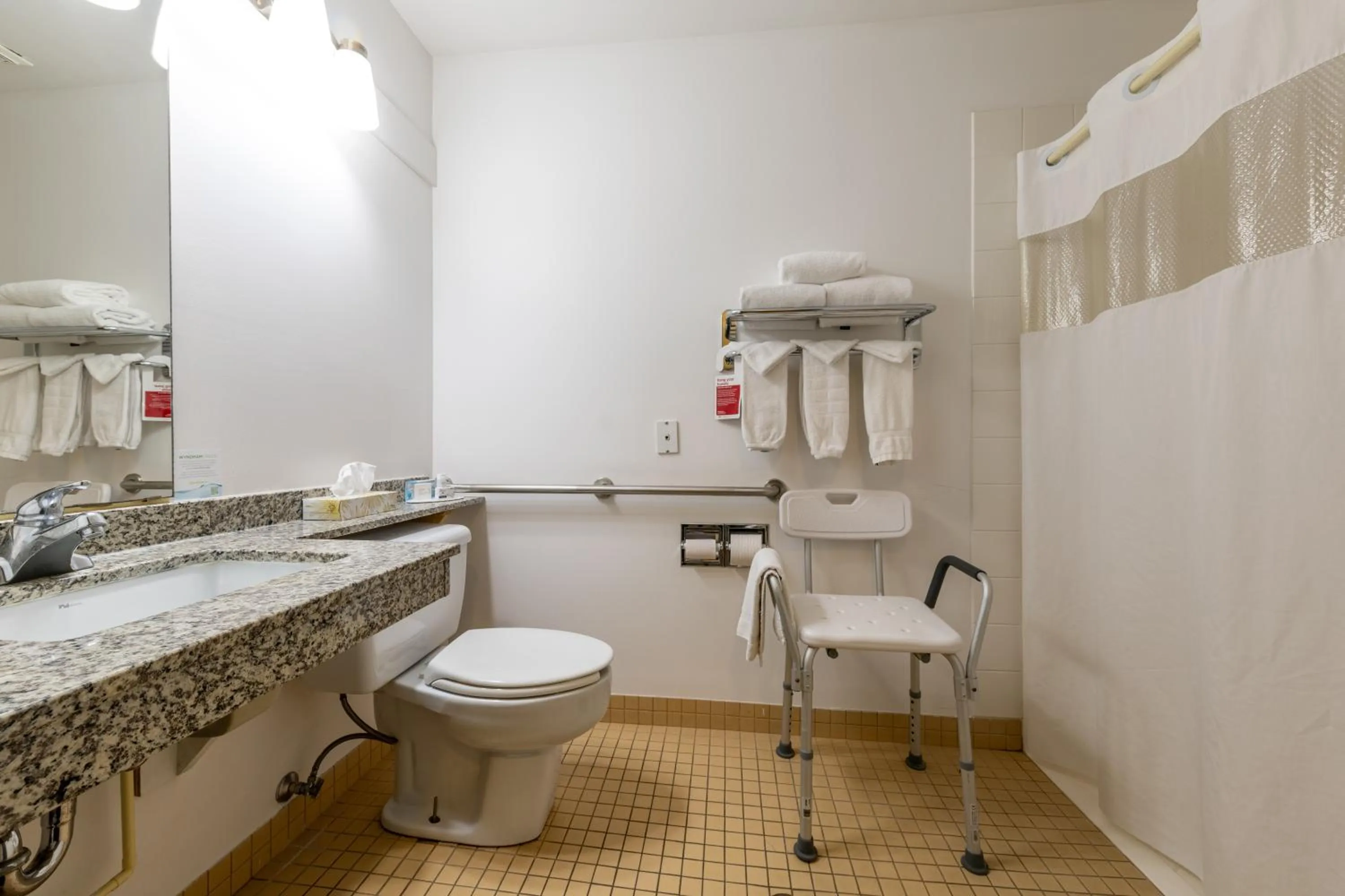 Bathroom in Ramada Golden