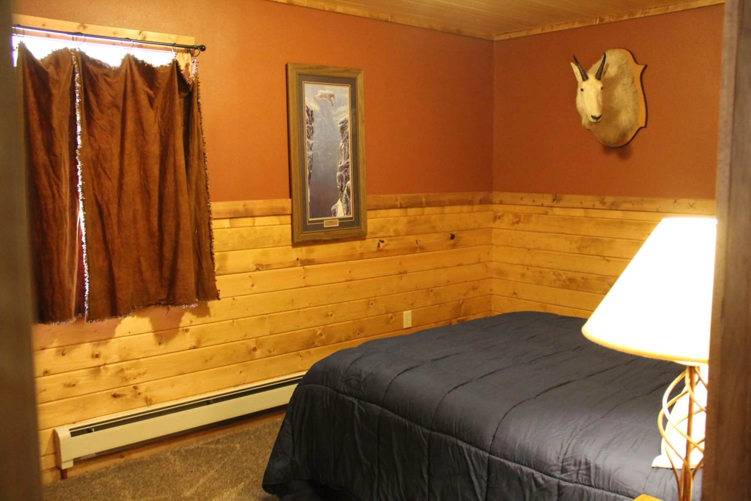 Bedroom in Sugar Loaf Lodge & Cabins