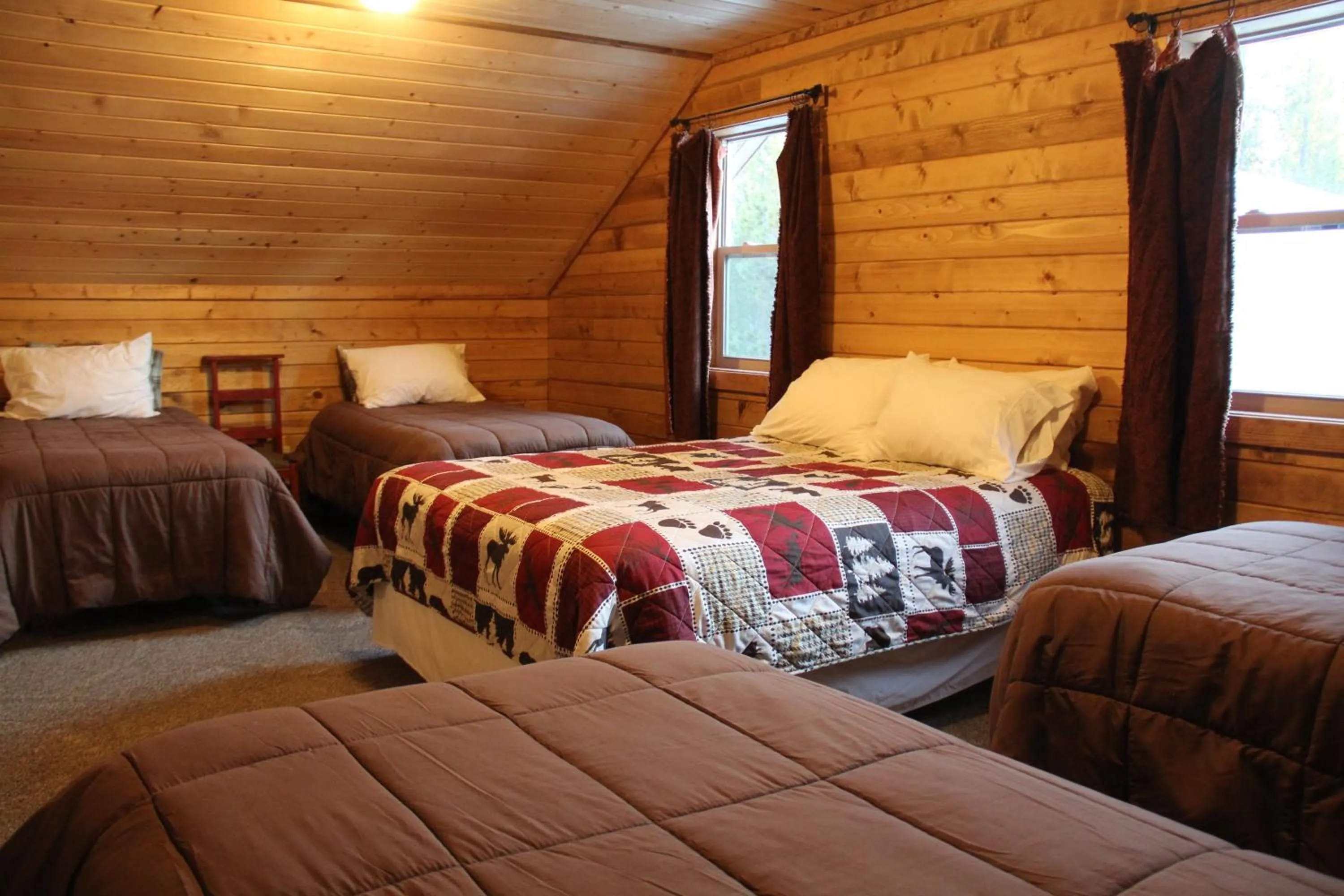 Bedroom in Sugar Loaf Lodge & Cabins