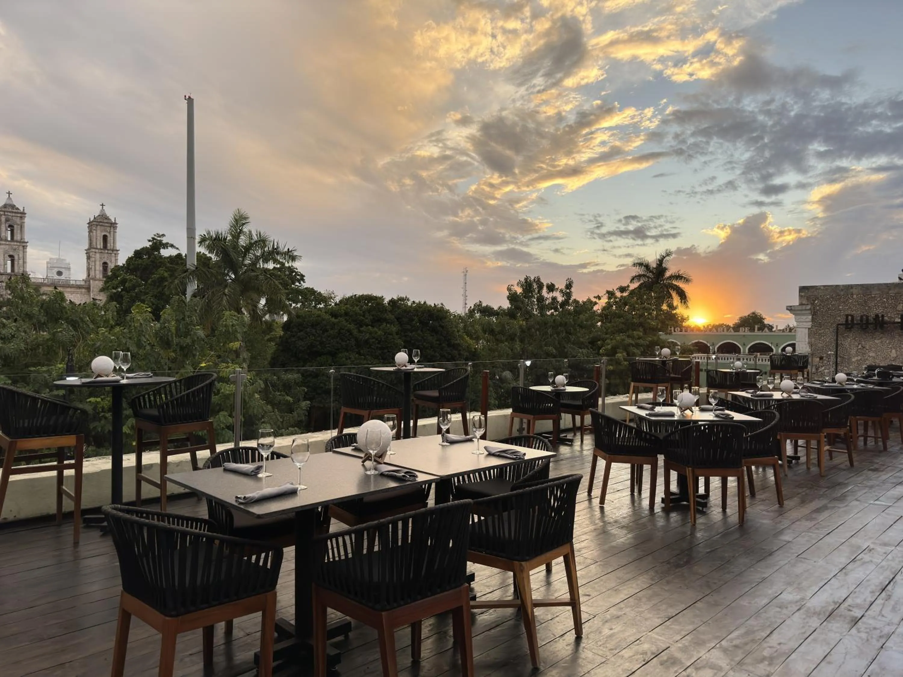 Restaurant/places to eat in Hotel Meson del Marques