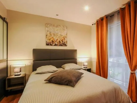 Bedroom, Bed in Les Prémontrés