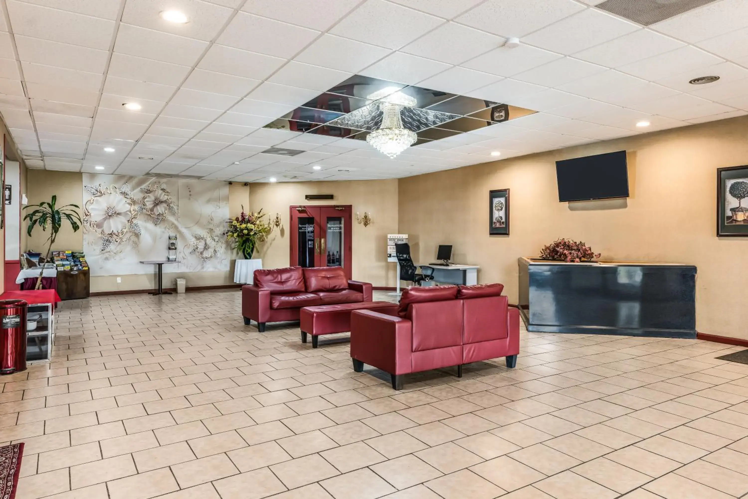 Lobby or reception in Red Carpet Inn & Suites Lobby or reception in Red Carpet Inn & Suites