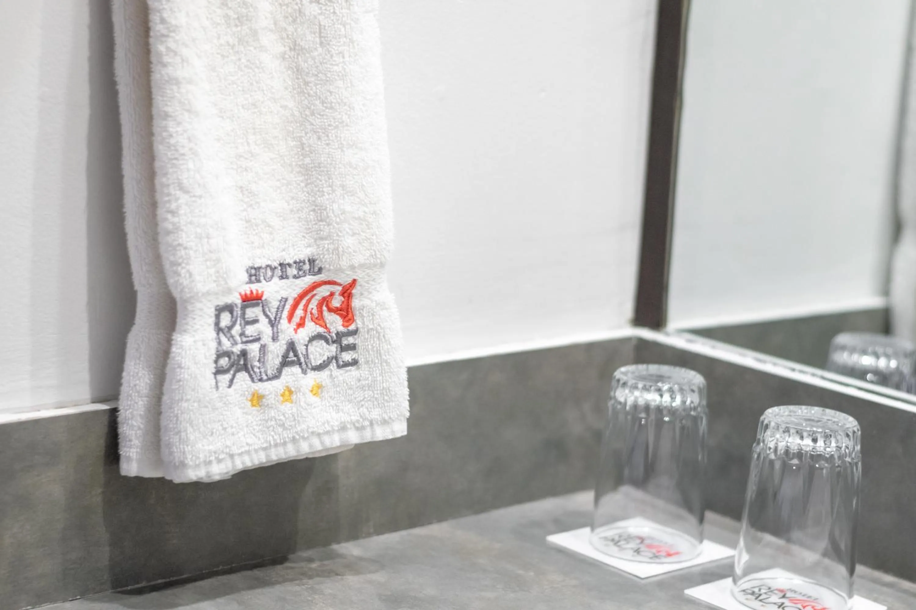 towels in El Rey Palace Hotel