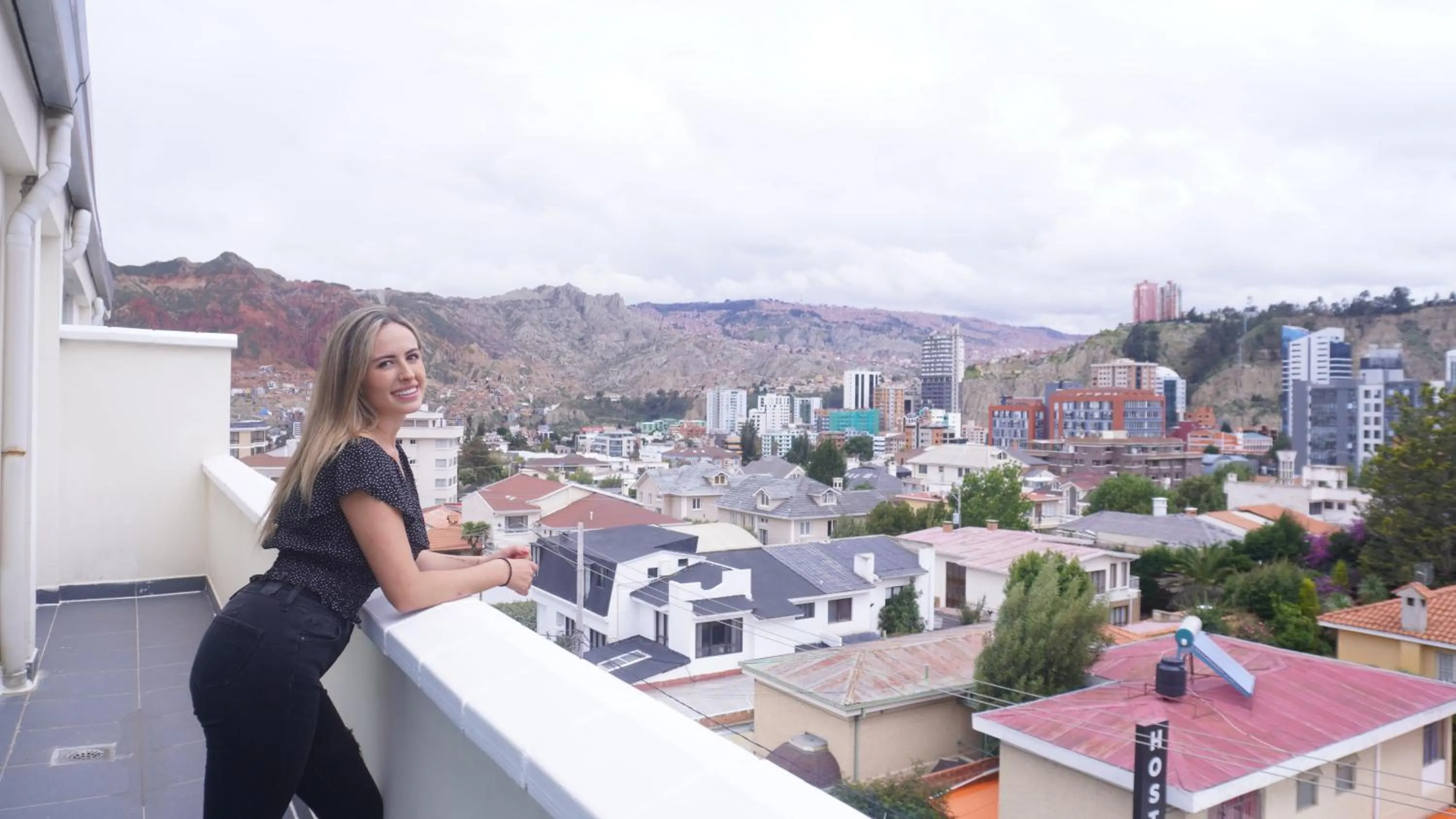 People in Delfines Apart Hotel