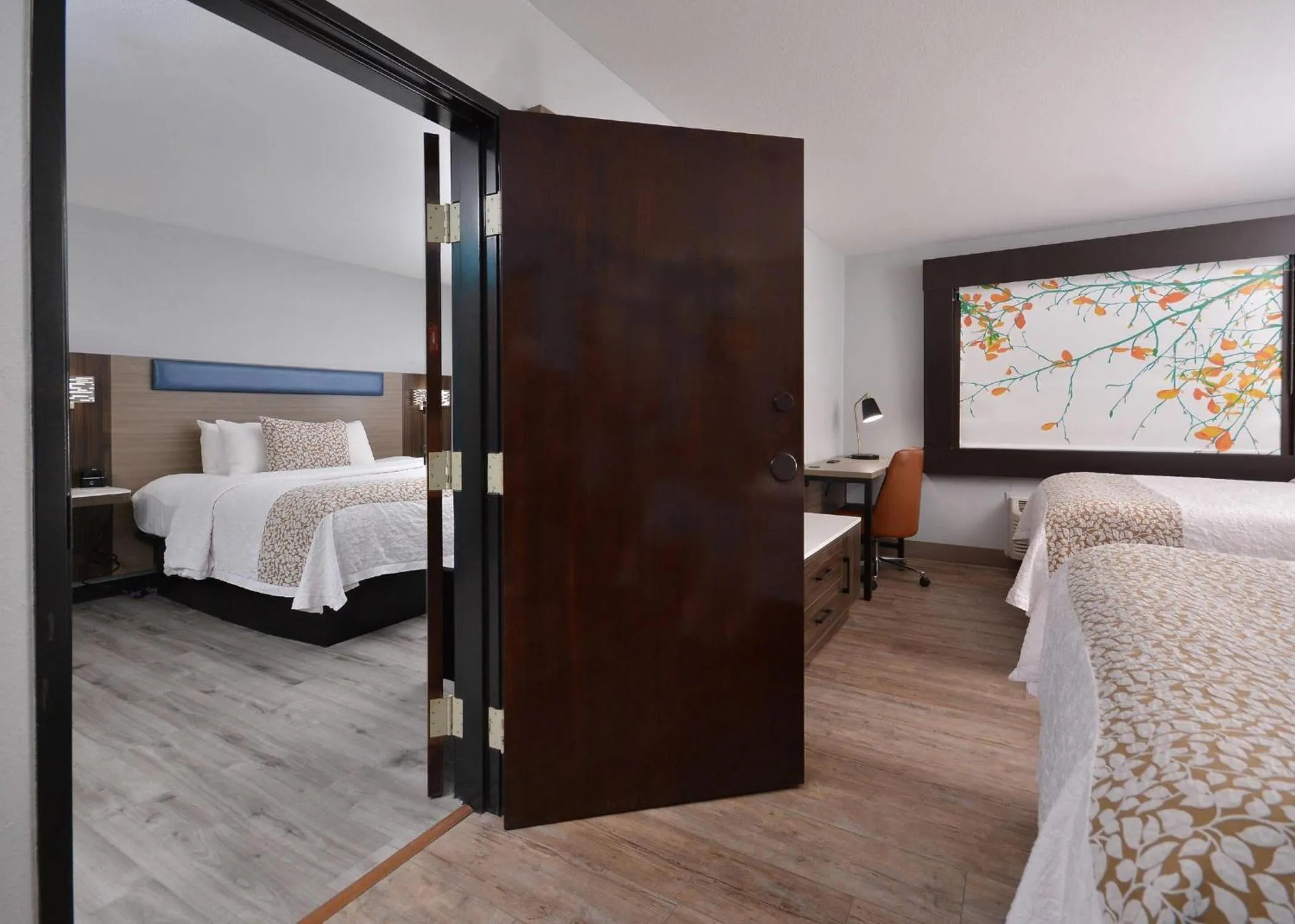 Bedroom, Bed in Brookstone Lodge near Biltmore Village, an Ascend Collection Hotel